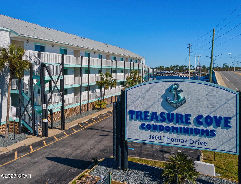 **Turn Key***Lagoon view condo in Treasure Cove! This beautifully decorated and appointed beach retreat has a beautiful Queen bedroom, a hallway bath and a set of built-in hallway bunks to accommodate a family of four.  There are many amenities in the area in addition to the beach.  The condo is in very short proximity to boat and jet ski rentals, as well as sight-seeing charters and great restaurants! This condo is in a small condominium complex with a community pool and boat dock.  Come make Treasure Cove your vacation destination, or a full-time residence...paradise awaits!
Seller is a Licensed Realtor.