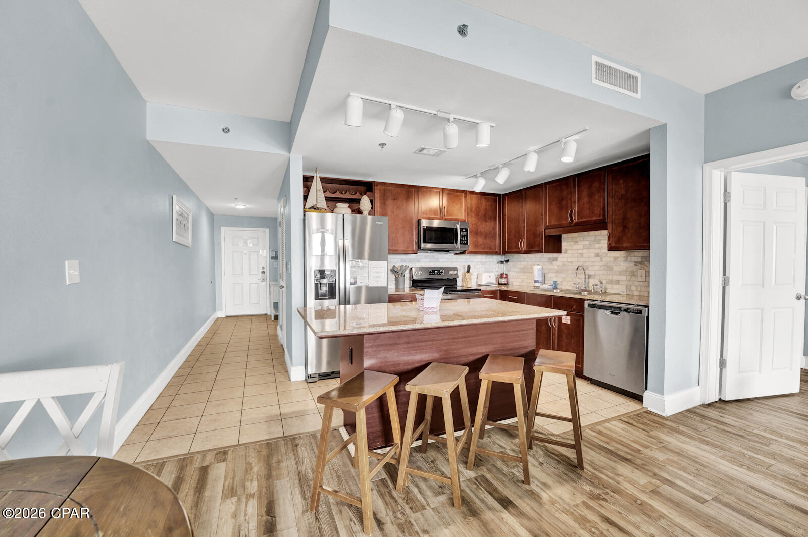 Laketown Wharf - Residential