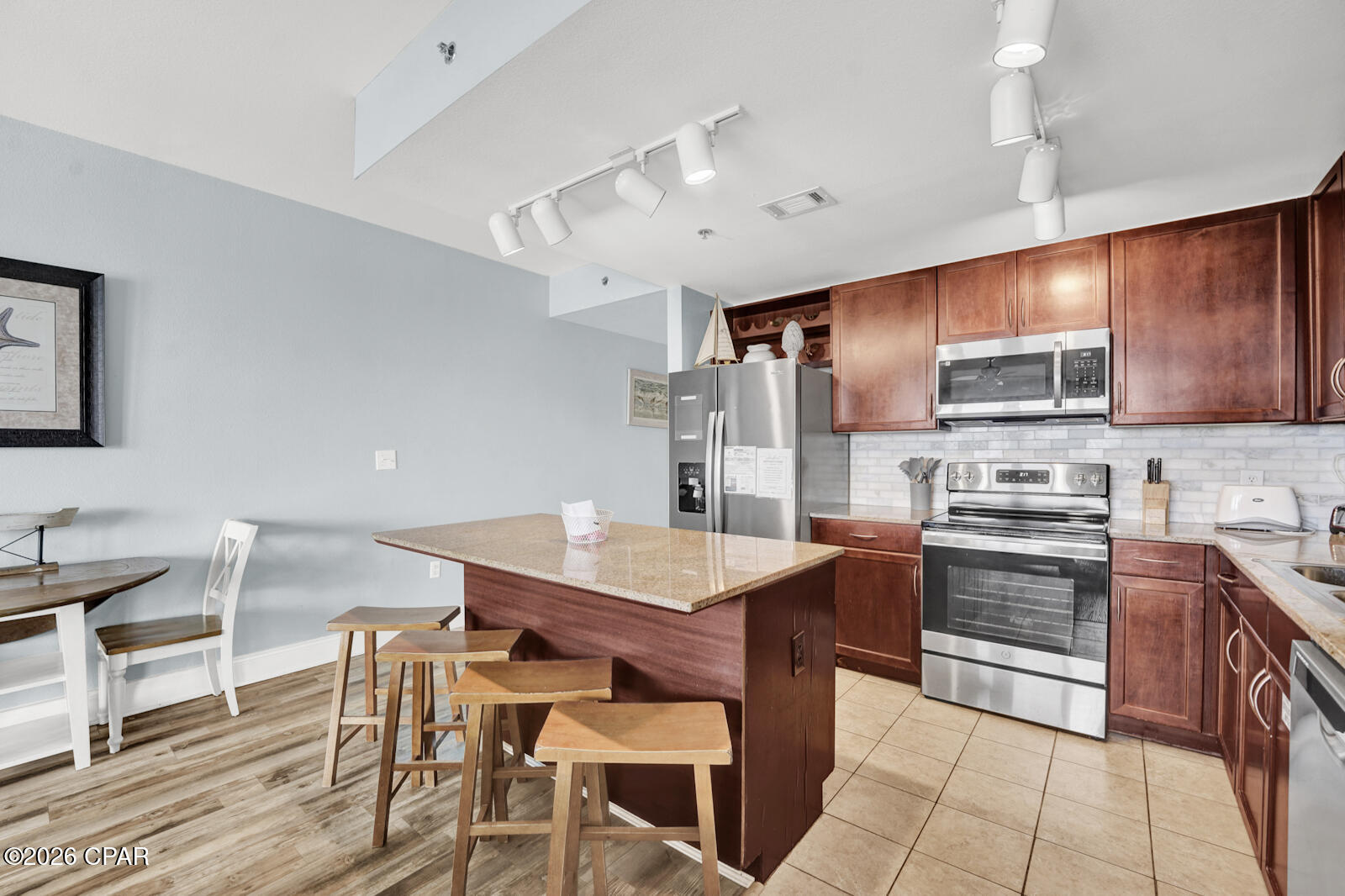 Laketown Wharf - Residential