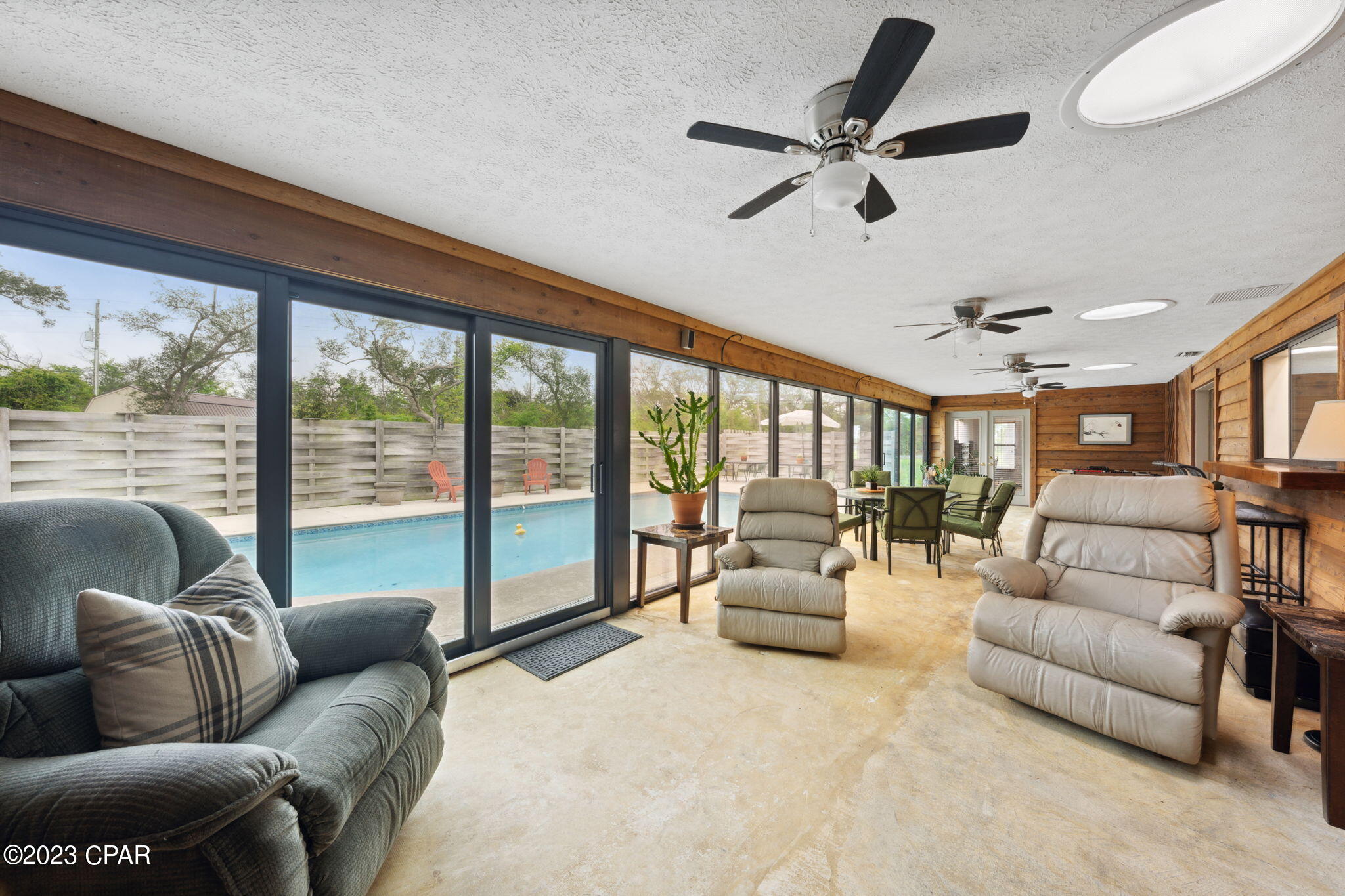Deer Point Lake - Residential