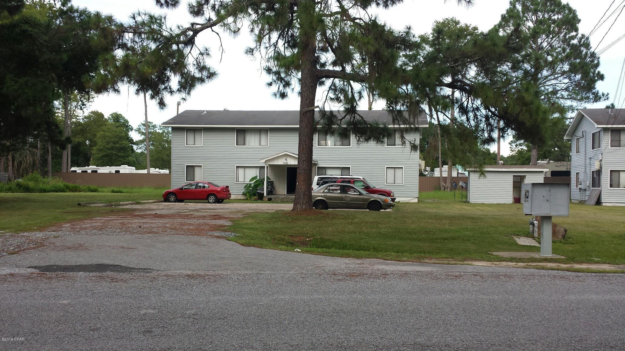 2 Bedroom, 1 Bathroom apartment in Panama City Beach, just off Thomas Drive near the Navy Base. WATER, SEWER AND GARBAGE INCLUDED.  Shared coin washer & dryer.