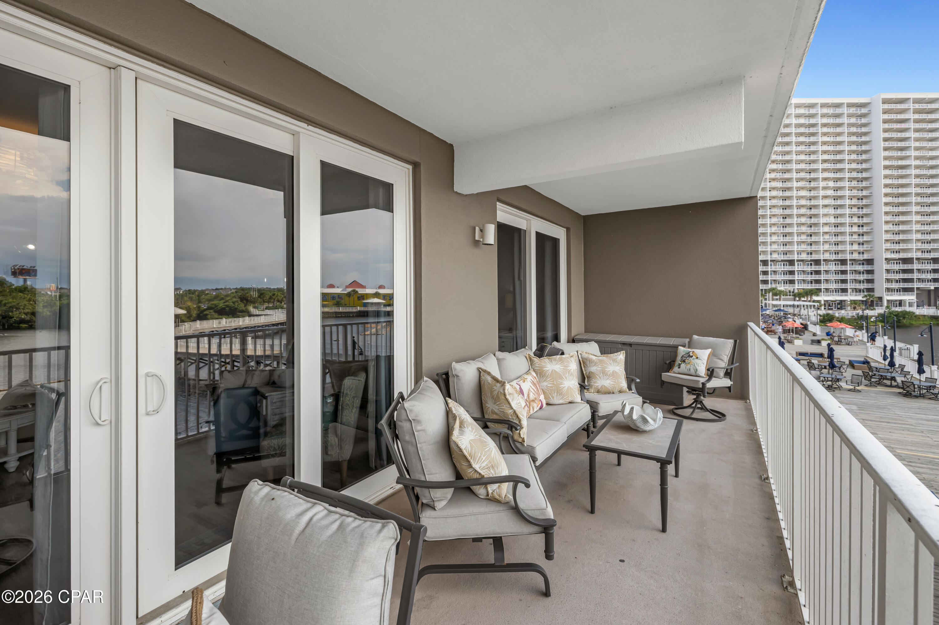 Laketown Wharf - Residential