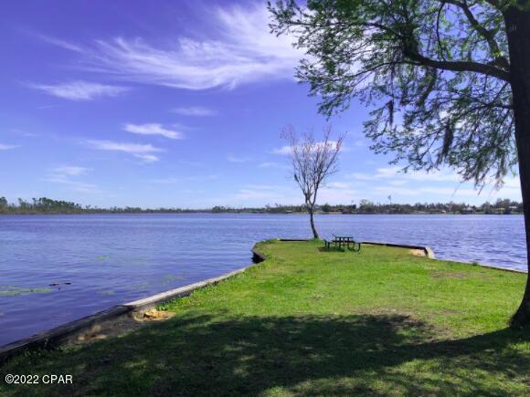 Bayhead Park - Land
