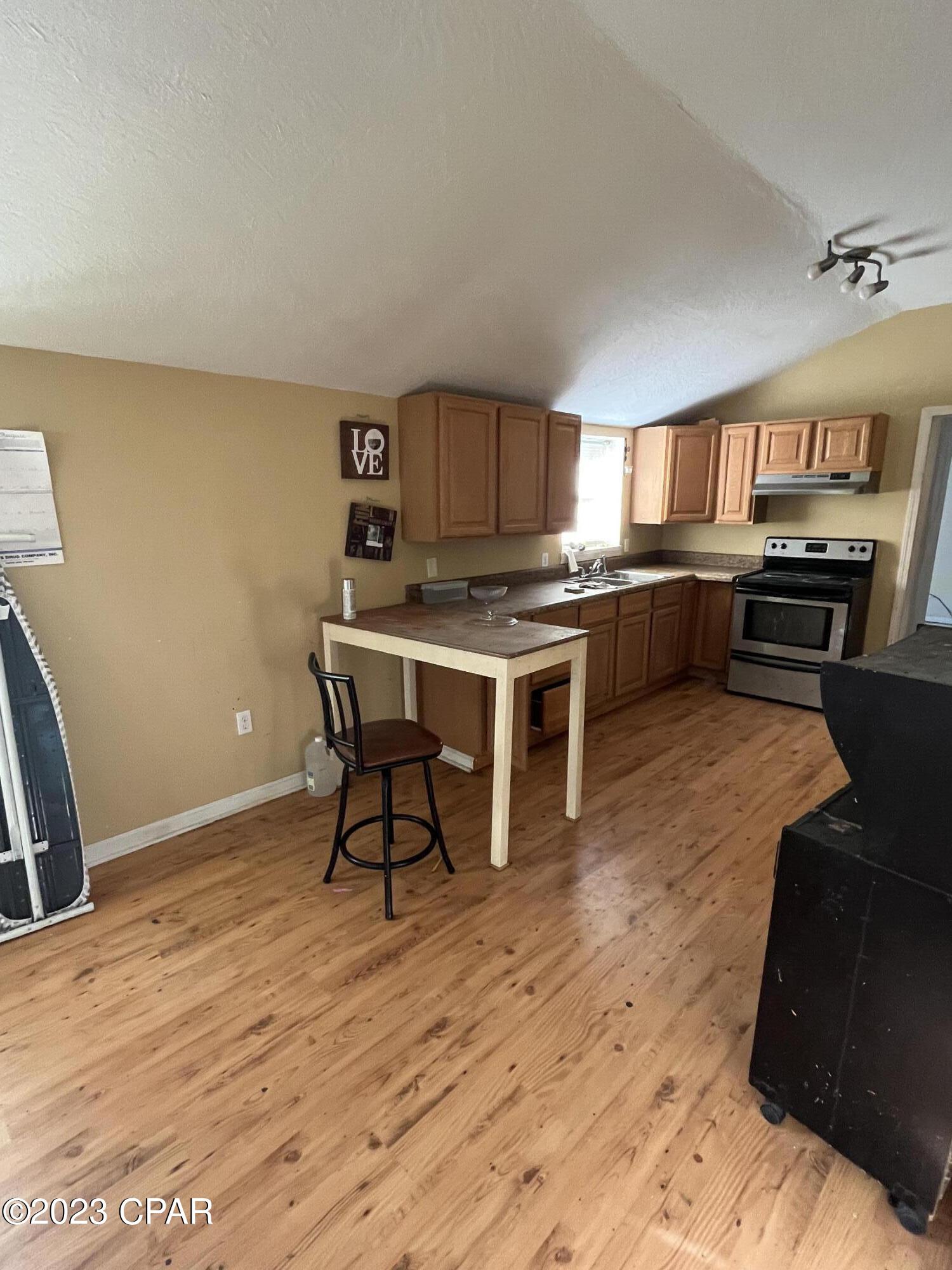 [No Recorded Subdiv] - Residential