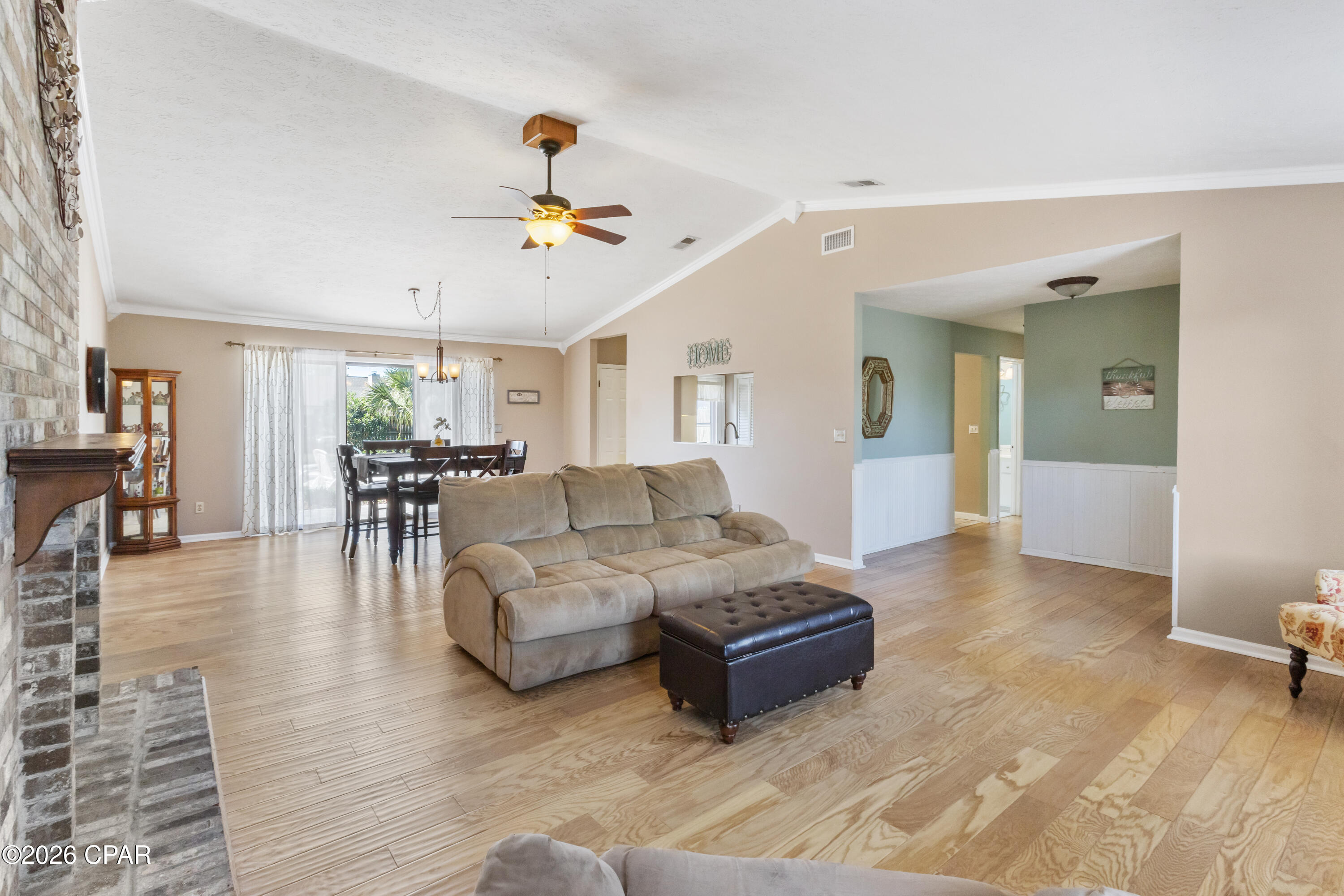 Derby Woods 1st Add - Residential