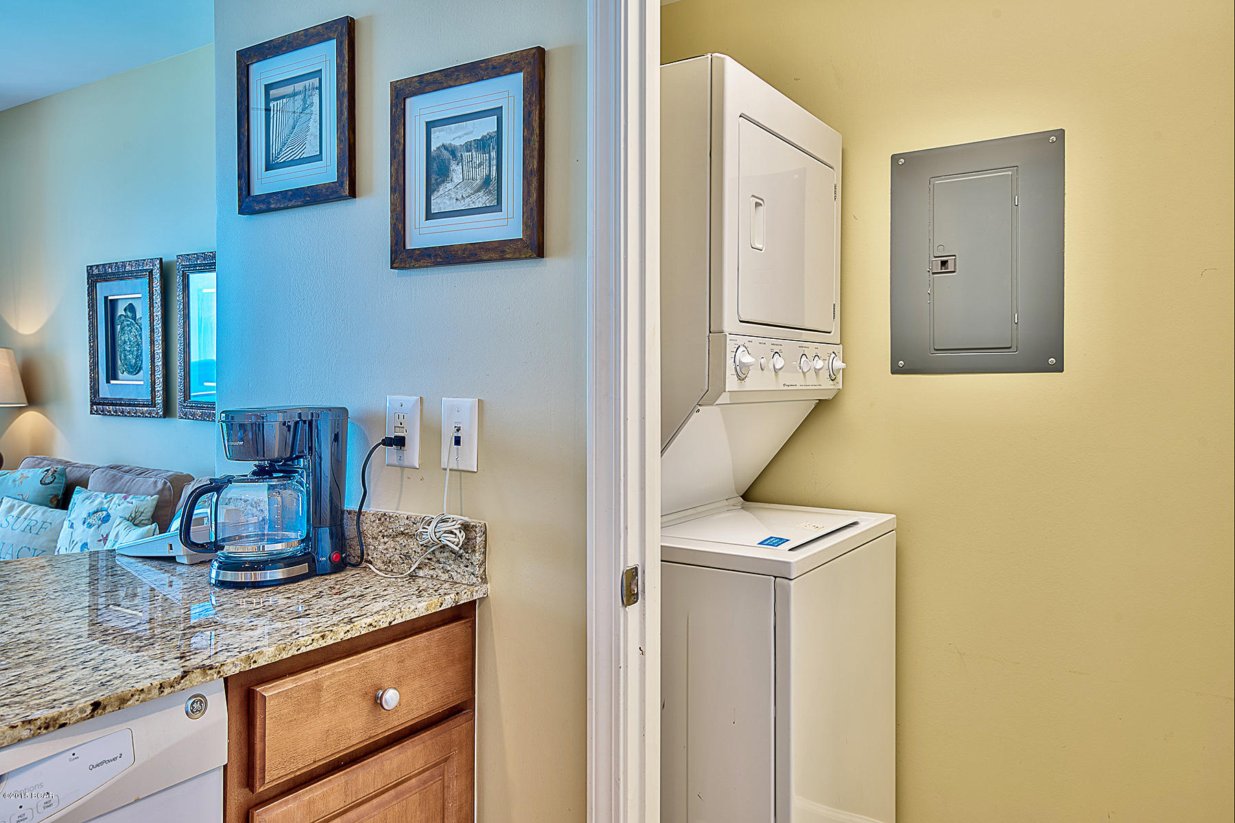 Splash Condo - Residential