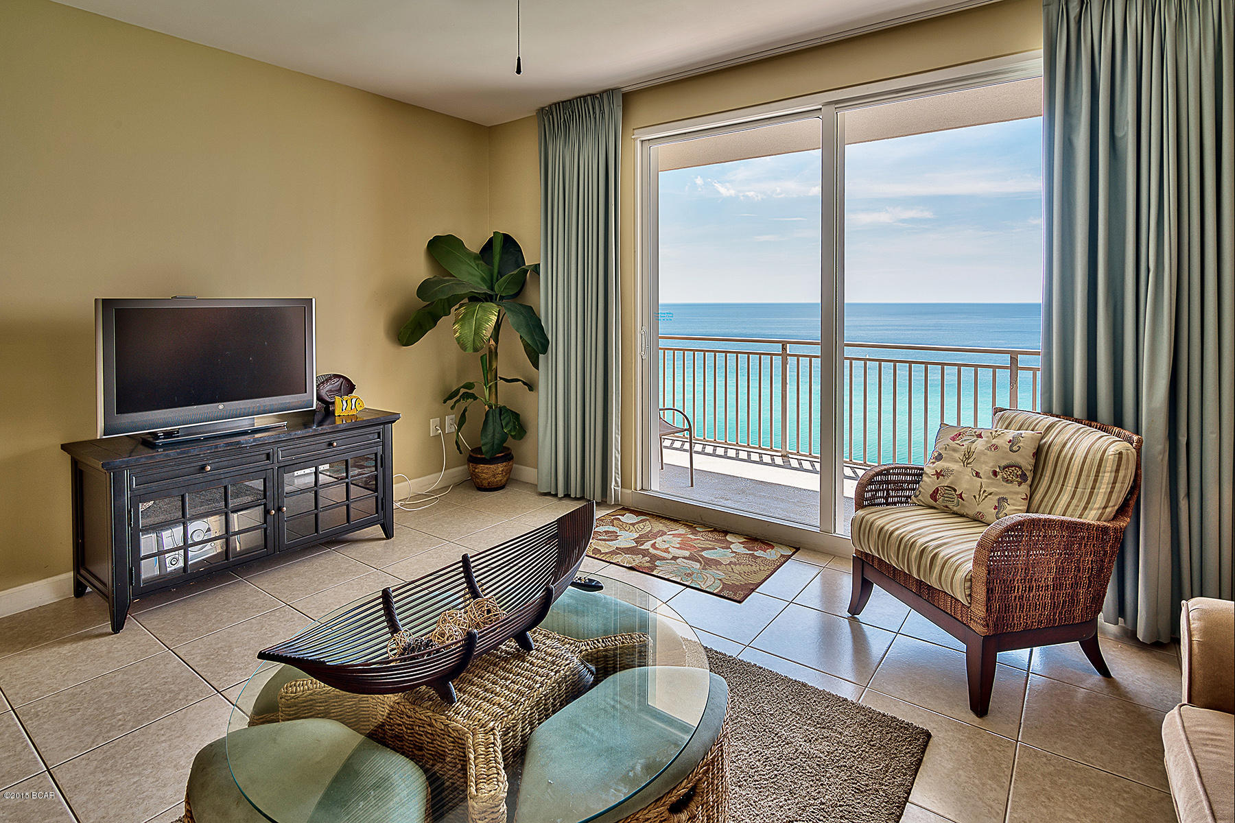 Splash Condo - Residential