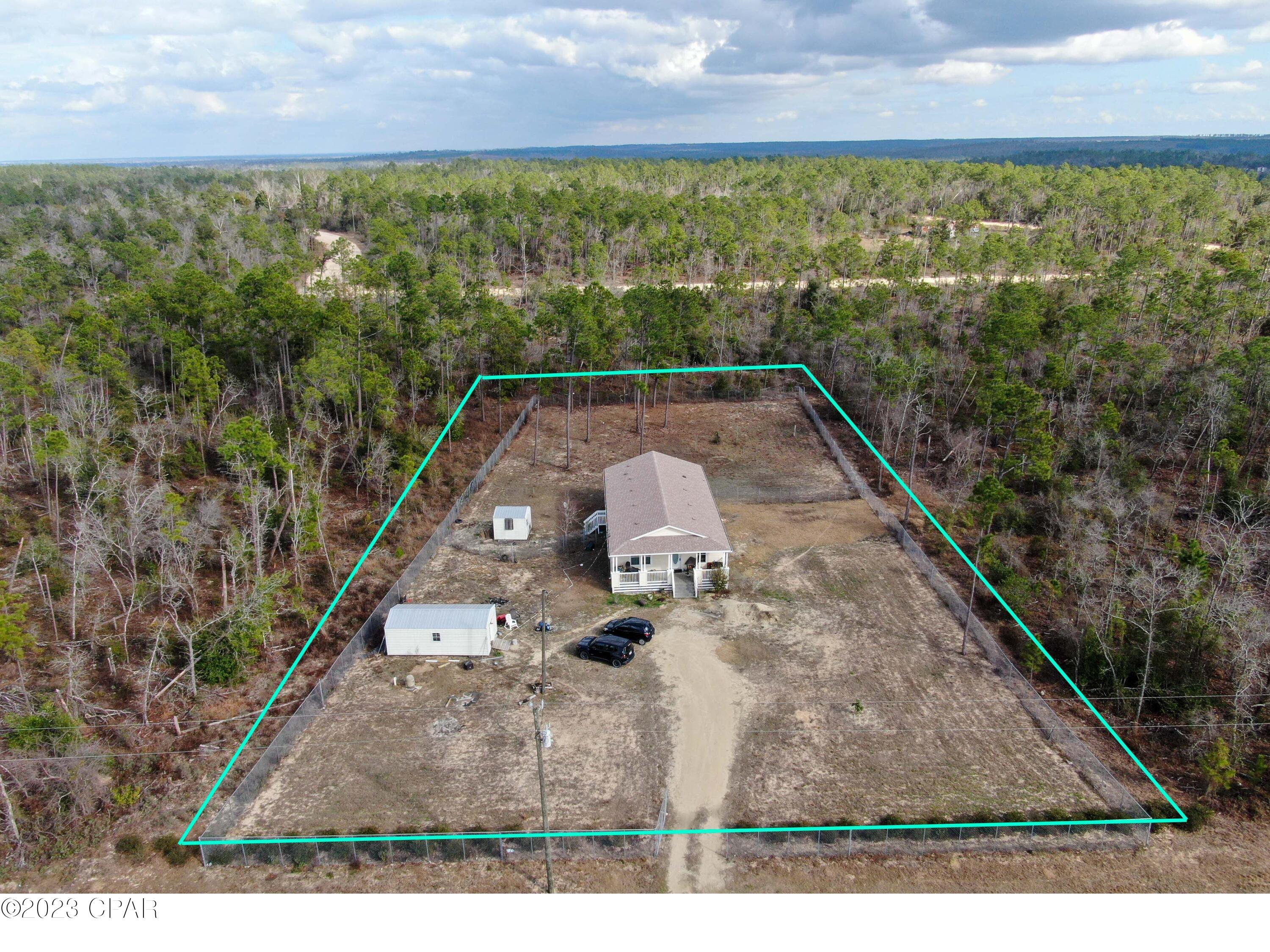 This 3-bedroom 2 bath home will not last long! Country Living! Located in Alford Florida this home features a large lot, jacuzzi tub, updates throughout and close to the worlds most beautiful beaches!