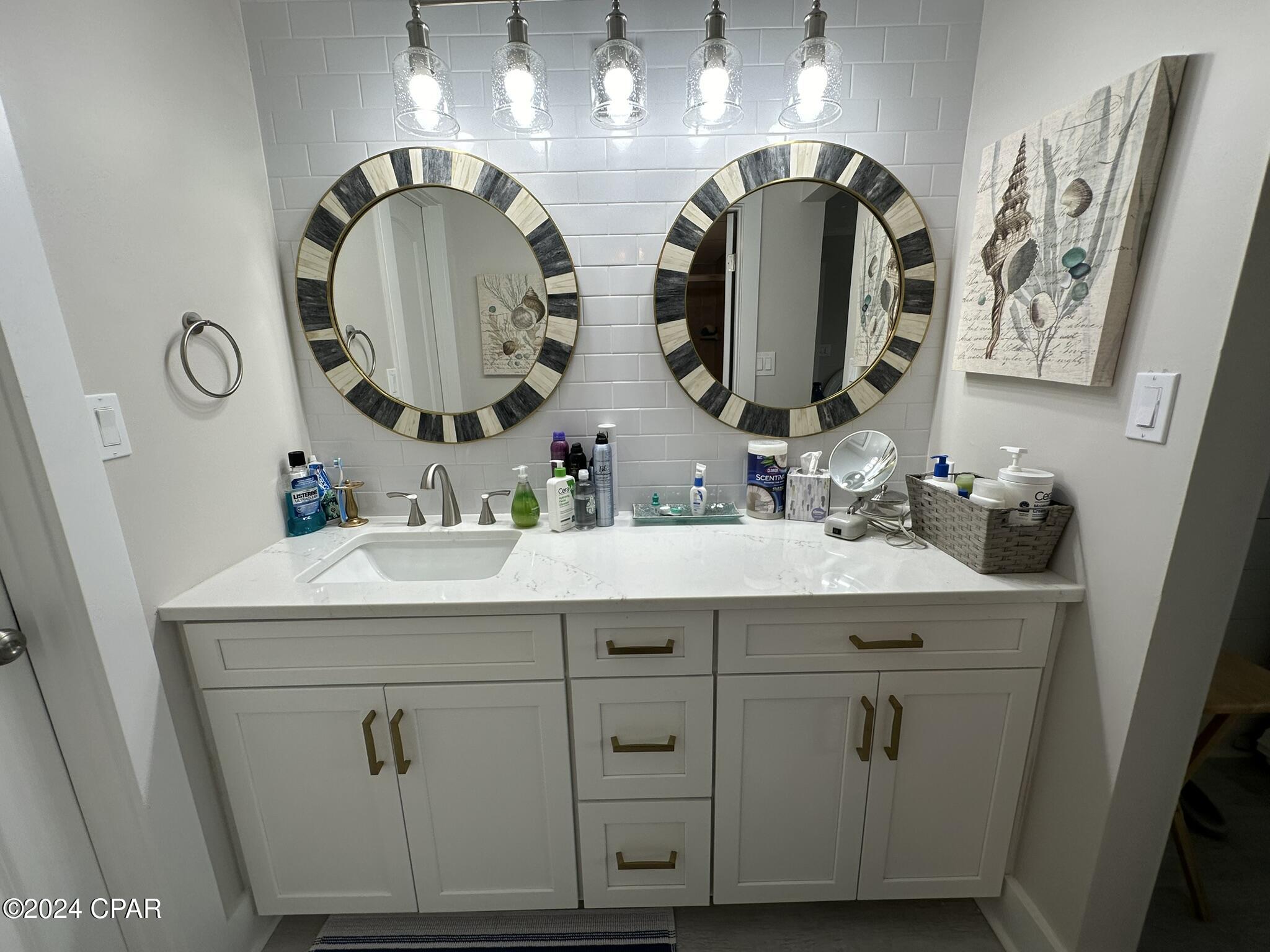 River Oaks Tennis Villas - Residential