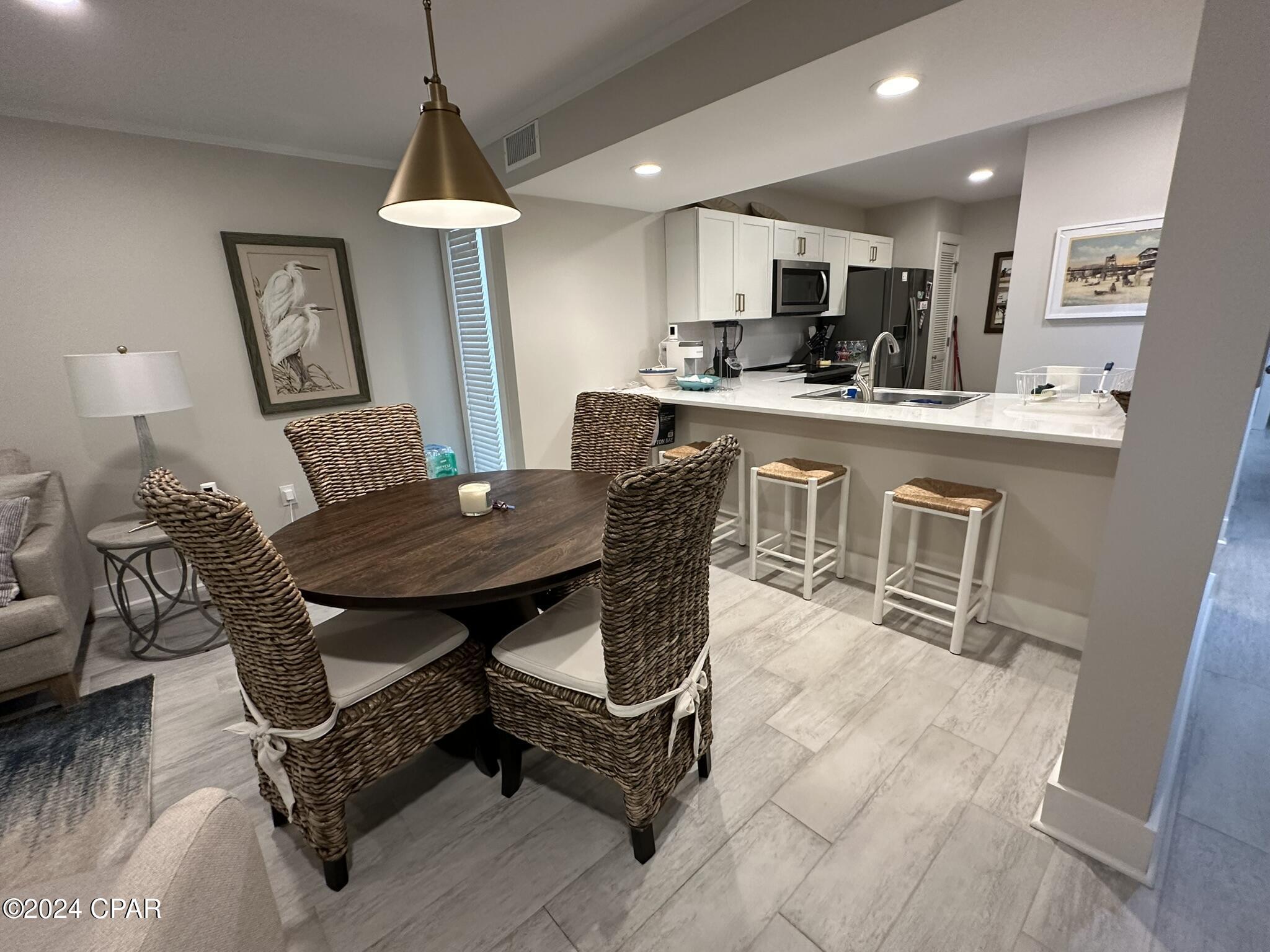 River Oaks Tennis Villas - Residential
