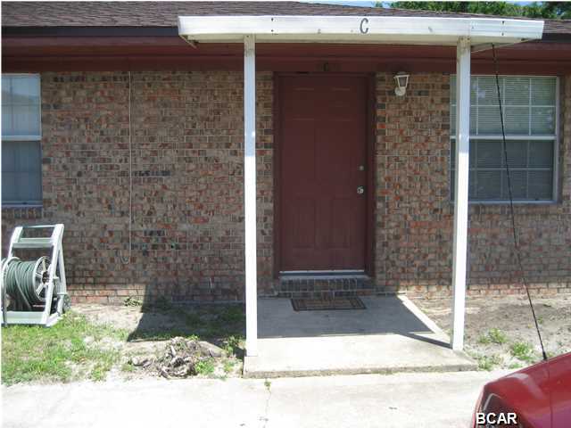 Nice 2bd 1ba duplex. Convenient location off 23rd St. Close to the Gulf Coast State College, FSU-PC, Beaches and the Bay. Equipped with dishwasher and w/d hook up.  Yard care included. Call Today!