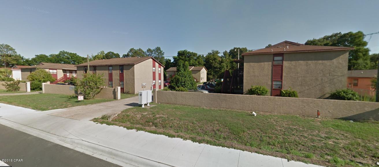 32 unit apartment complex. Entered for comp purposes.