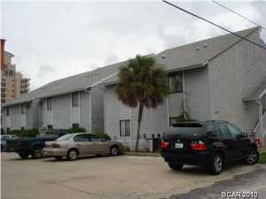 Walk to the beach from this 1 BR/1BA unfurnished apartment. First floor apartment. Located on the south side of Thomas Drive - just one block to the beach and Gulf of Mexico! Small pets negotiable - under 25 lbs. Washer/dryer hookup. Call today.