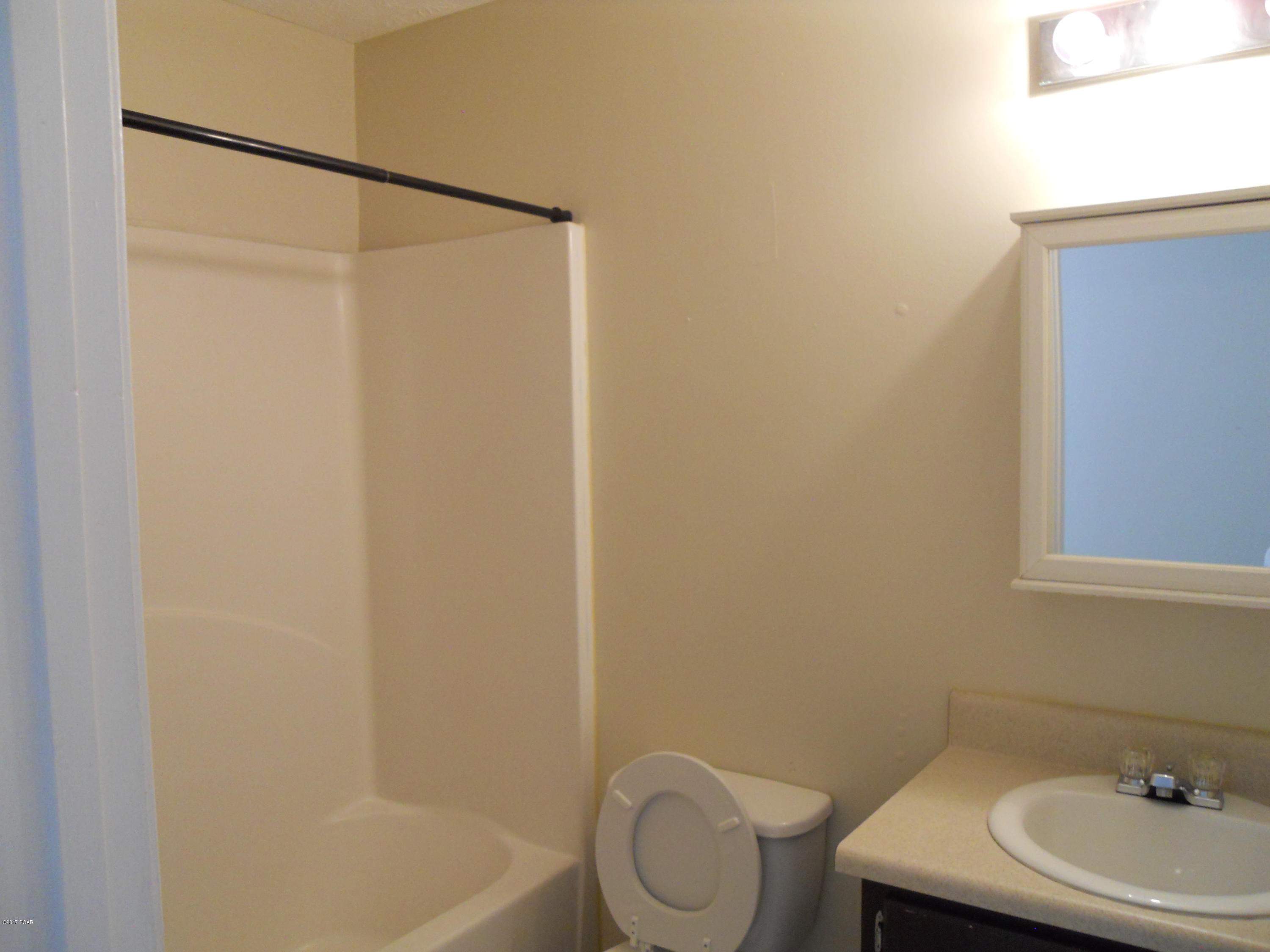 Laguna Beach 8th Add - Residential Lease