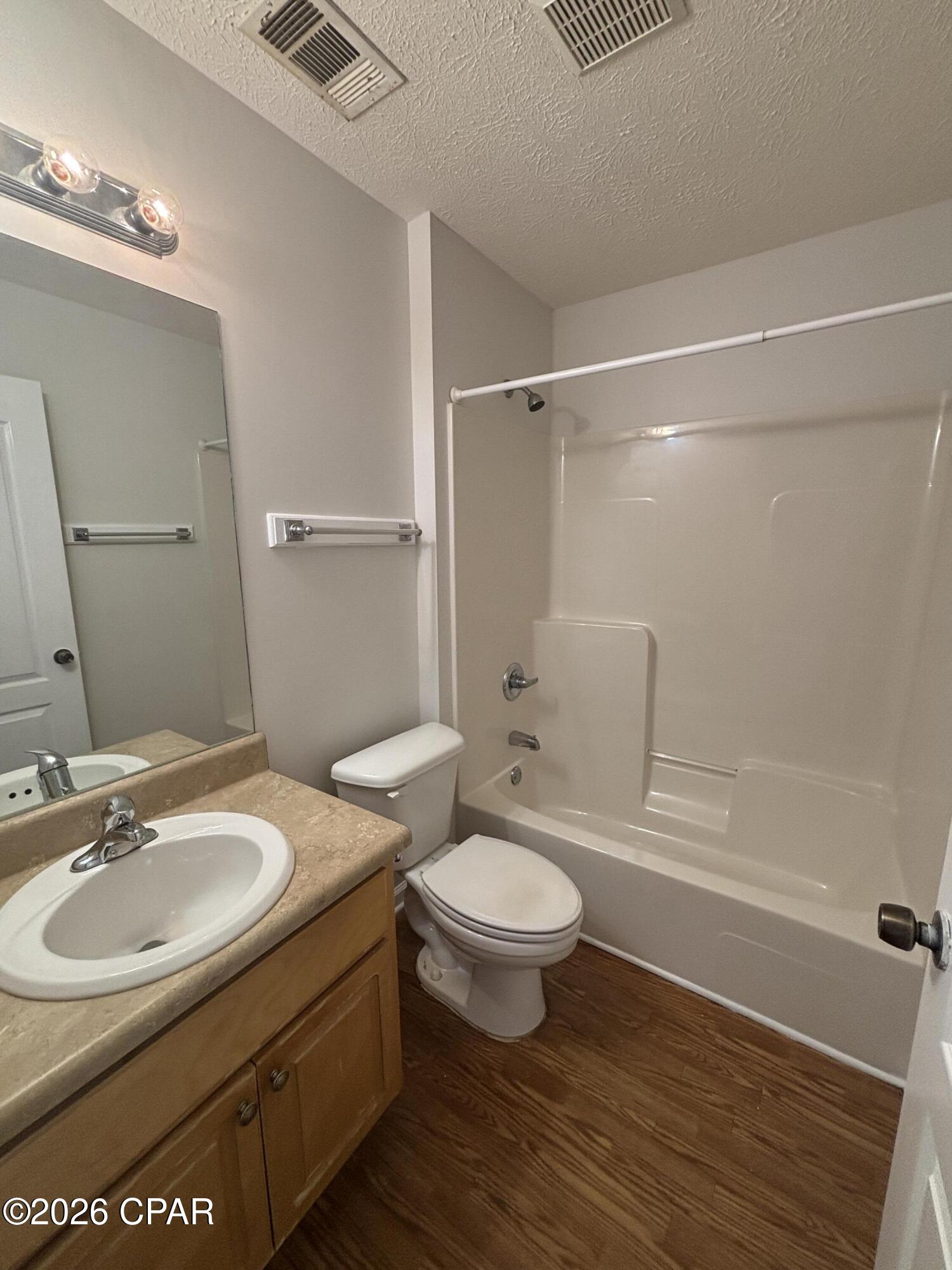 [No Recorded Subdiv] - Residential Lease