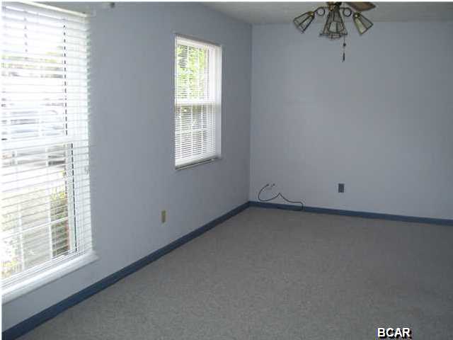 King Estates Unit 2 - Residential Lease
