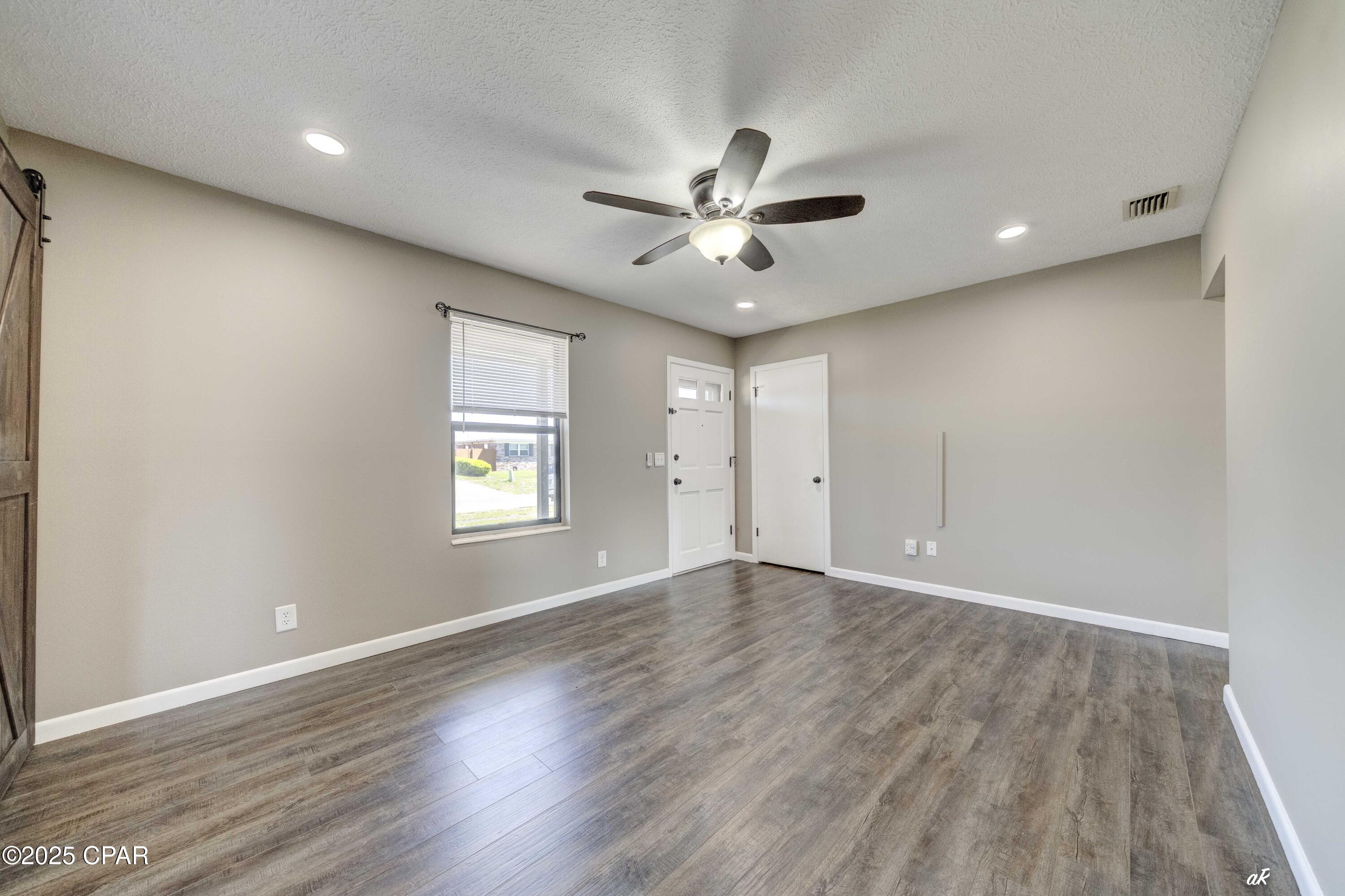 [No Recorded Subdiv] - Residential Lease