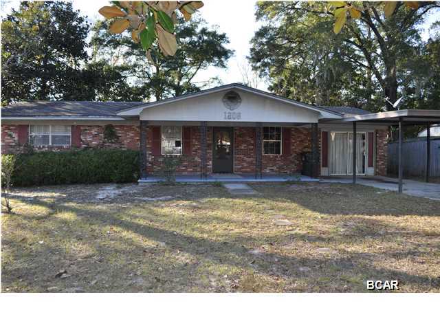 Lynn Haven home on a double lot! This home has 3BR/2BA and a bonus room. Features include a fireplace, screened porch, workshop and a large storage shed in the backyard. The home is walking distance to Lynn Haven Elementary School and less than a 5 minutes drive to the zoned middle and high schools. The home and yard are both very spacious and with a little updating, this would make a great home for any family. All info is approx. and must be verified by Buyers if important.