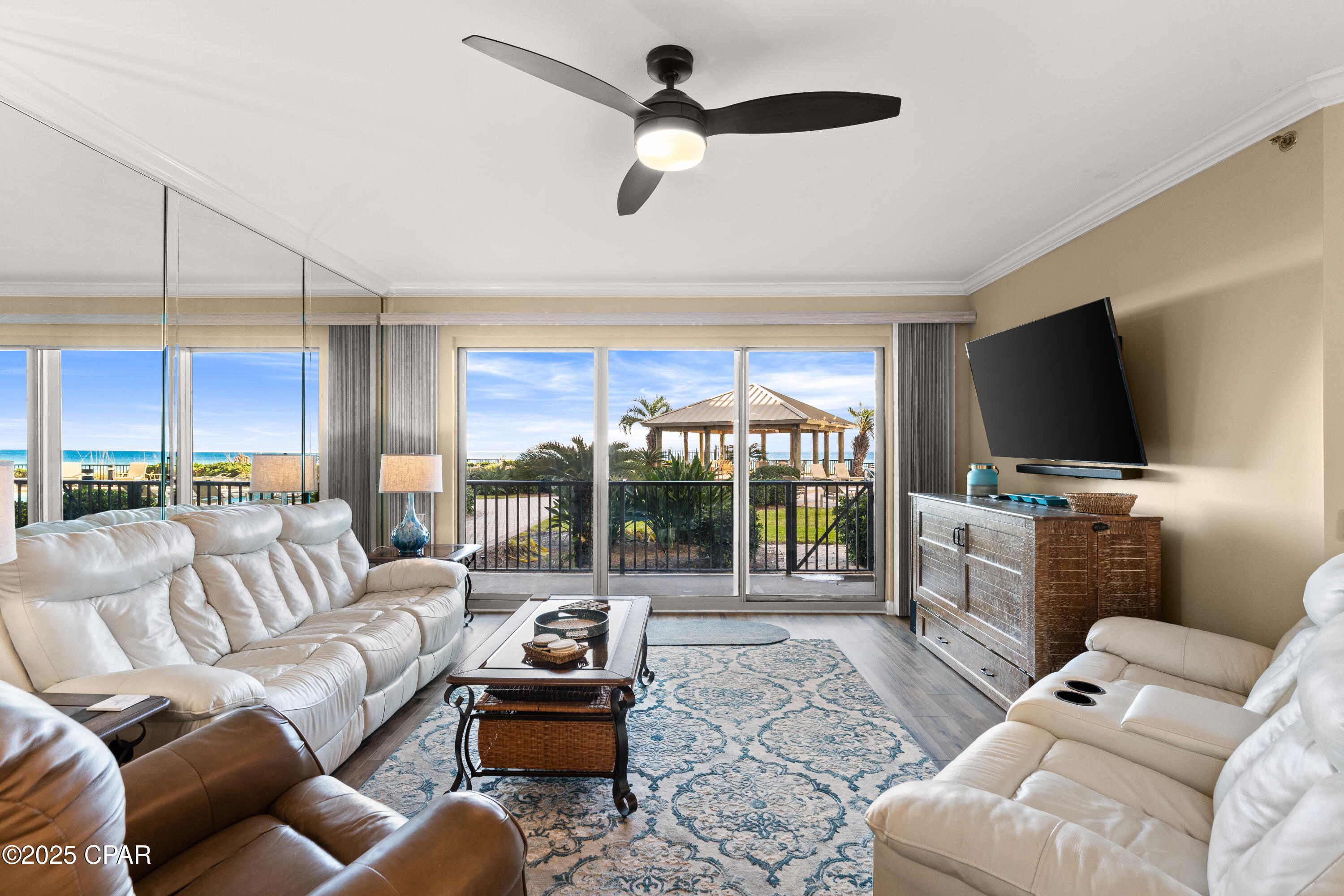 Summerwinds Condo - Residential