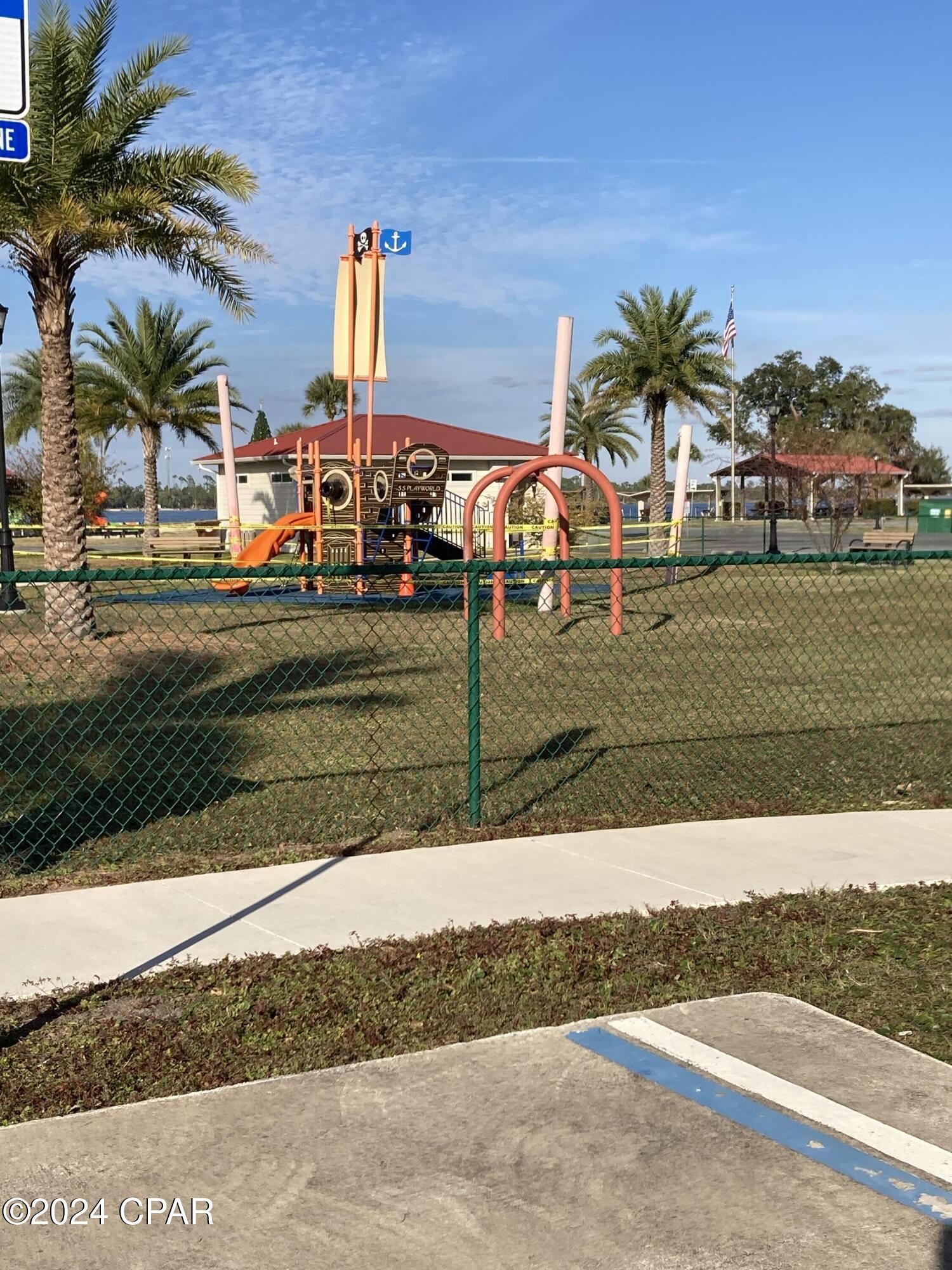 Bay Park Manor - Residential