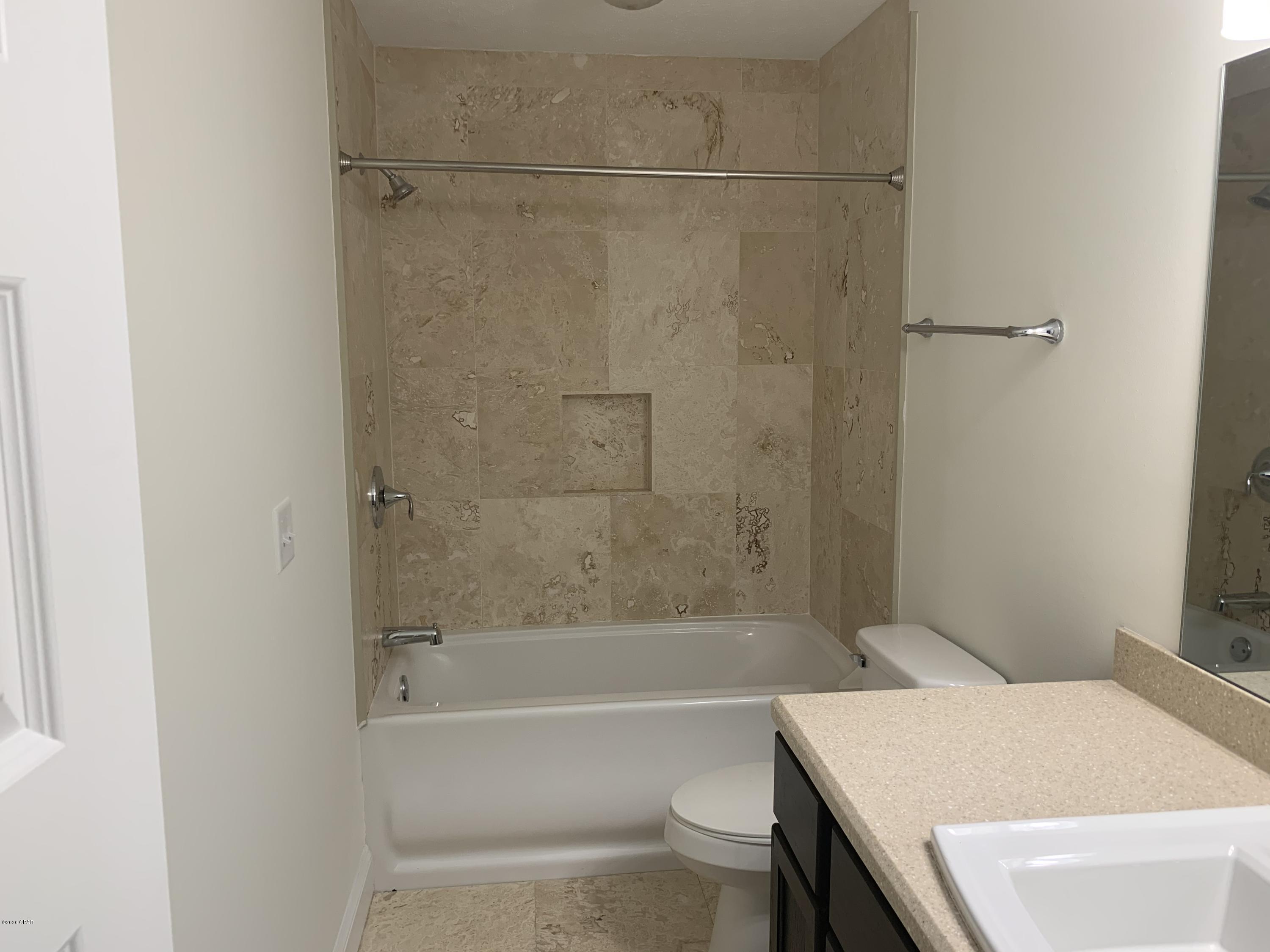 Kings Point Harbour U-I Replat - Residential Lease