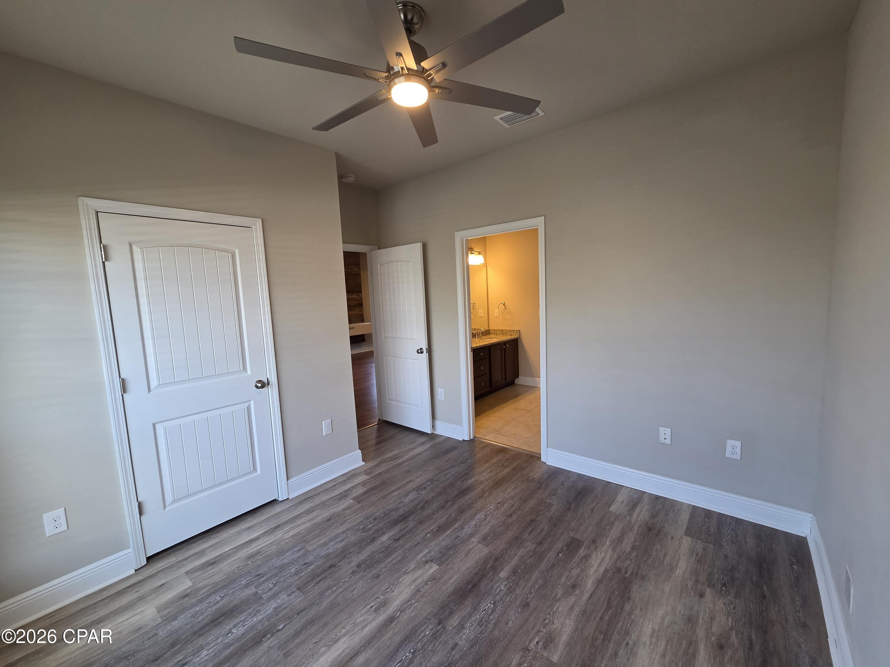 Village Of Mill Bayou/Shoreline Village Ph 1A - Residential Lease
