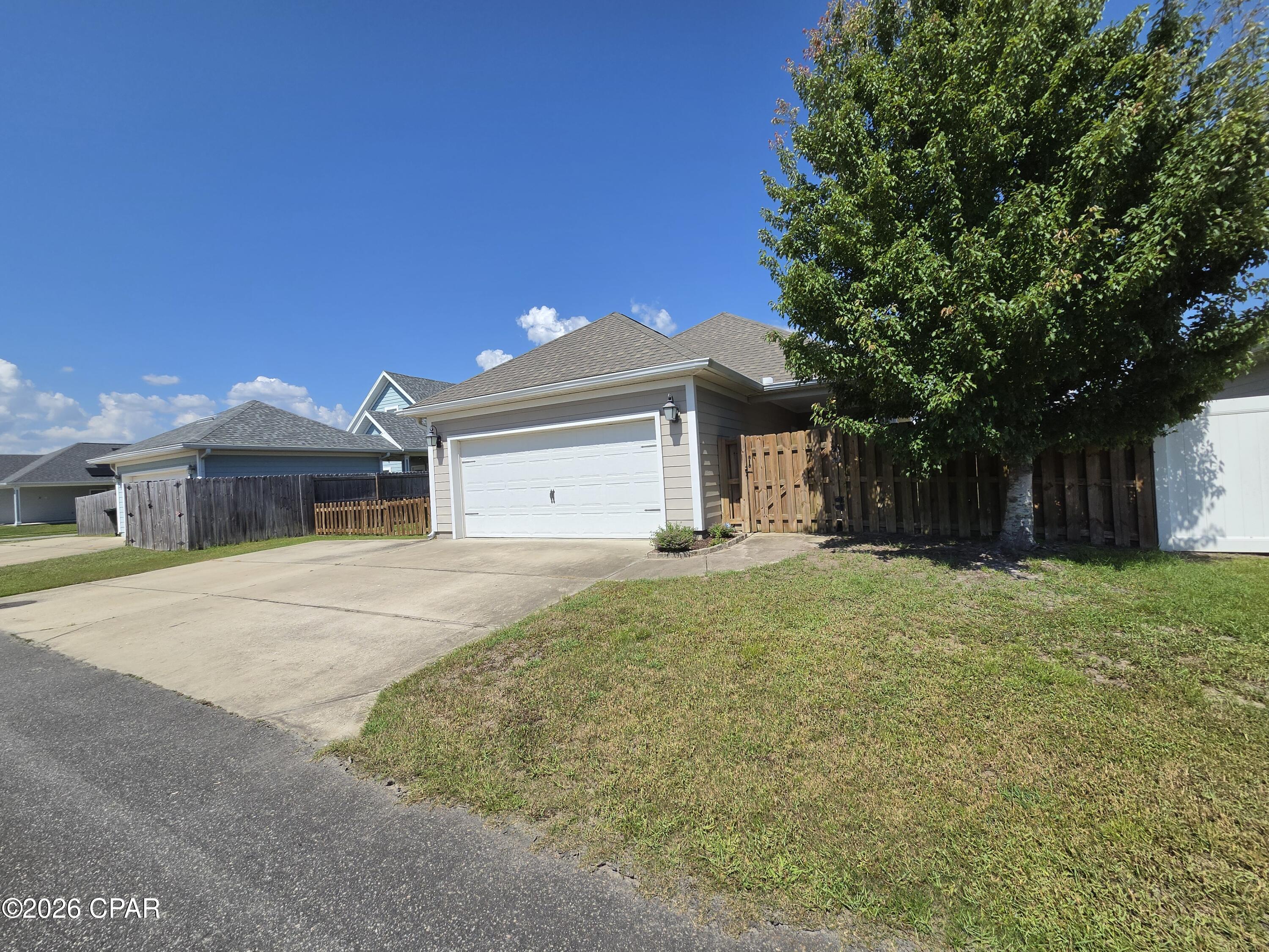 Village Of Mill Bayou/Shoreline Village Ph 1A - Residential Lease