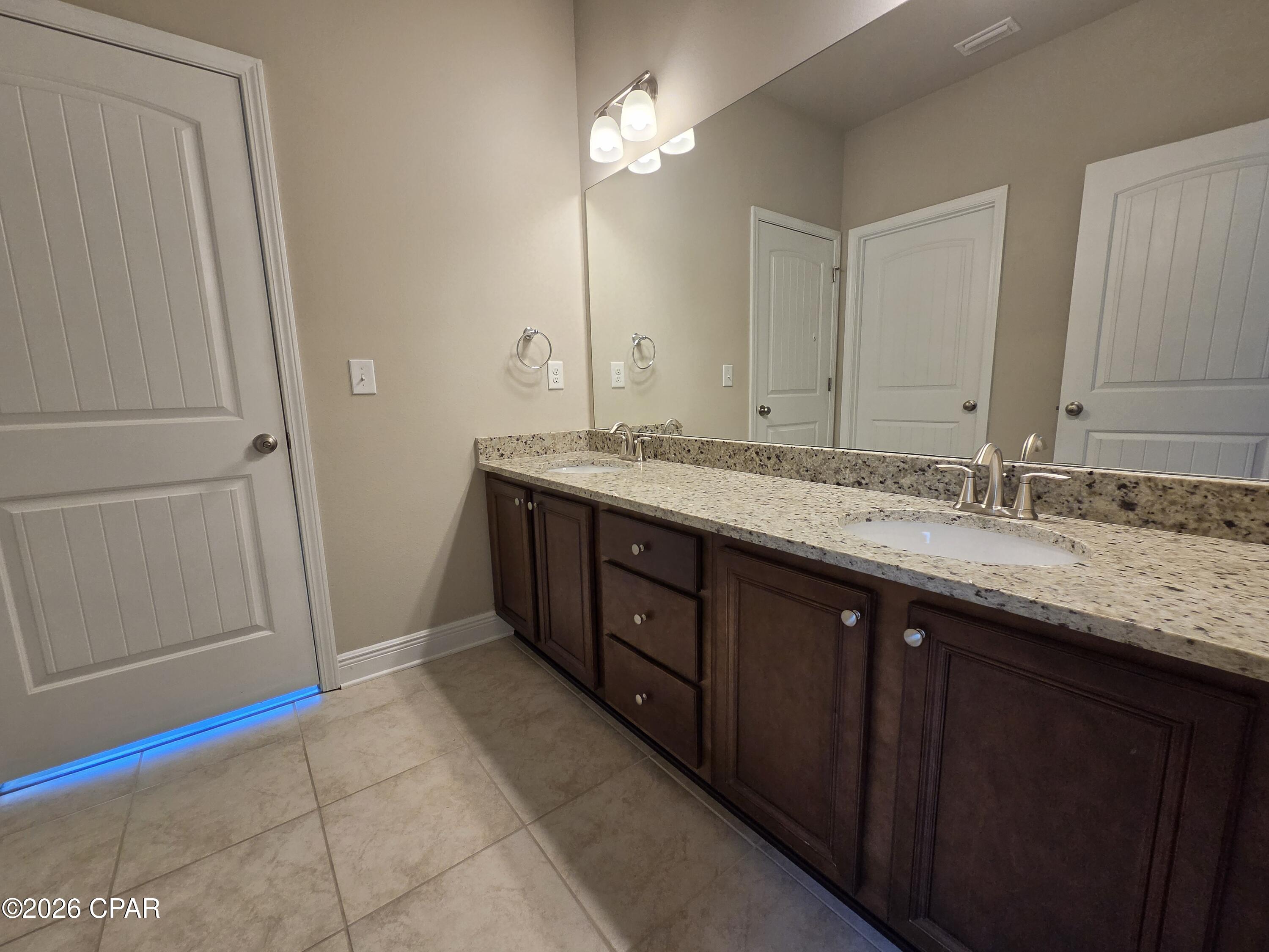 Village Of Mill Bayou/Shoreline Village Ph 1A - Residential Lease
