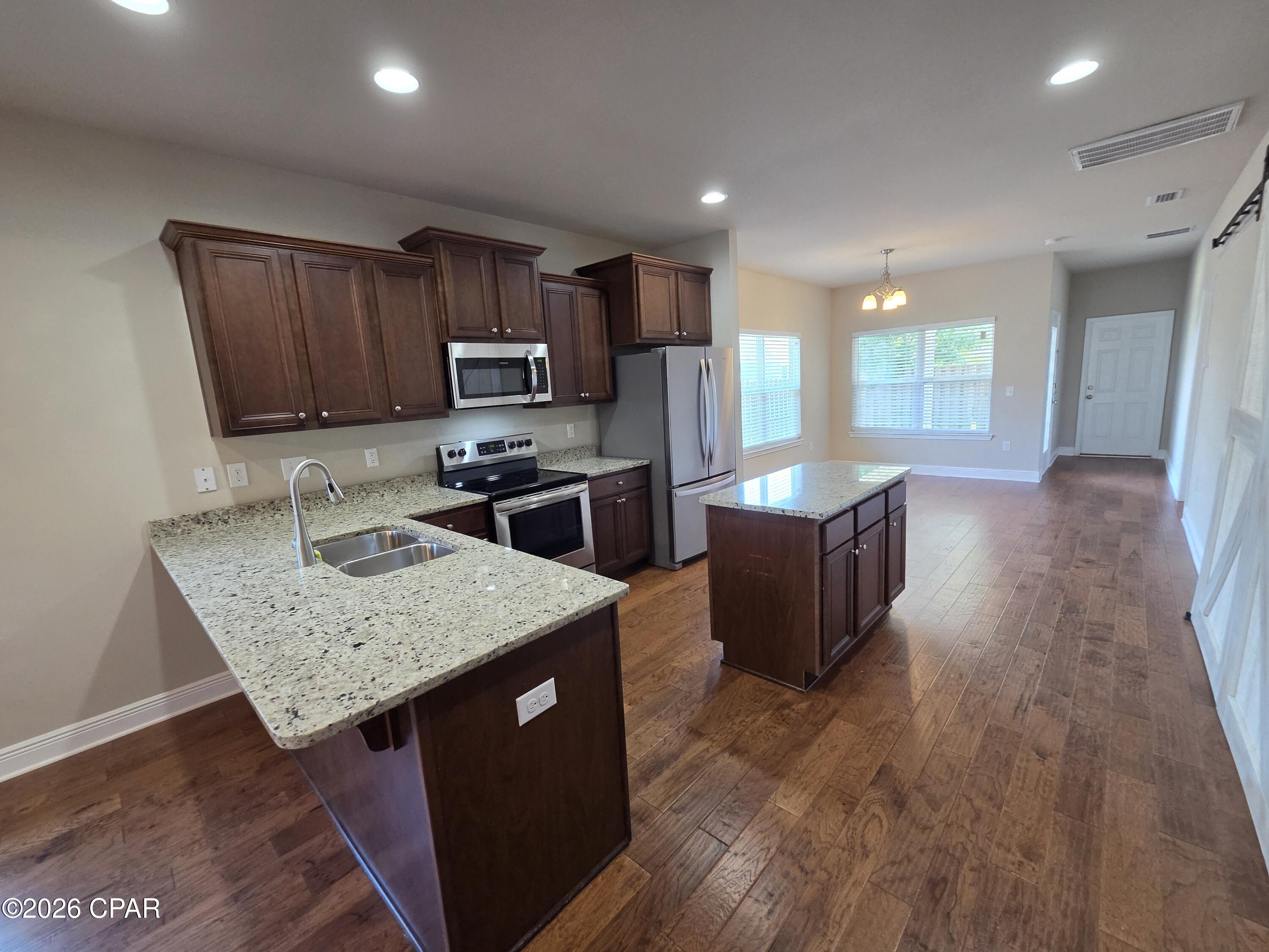 Village Of Mill Bayou/Shoreline Village Ph 1A - Residential Lease