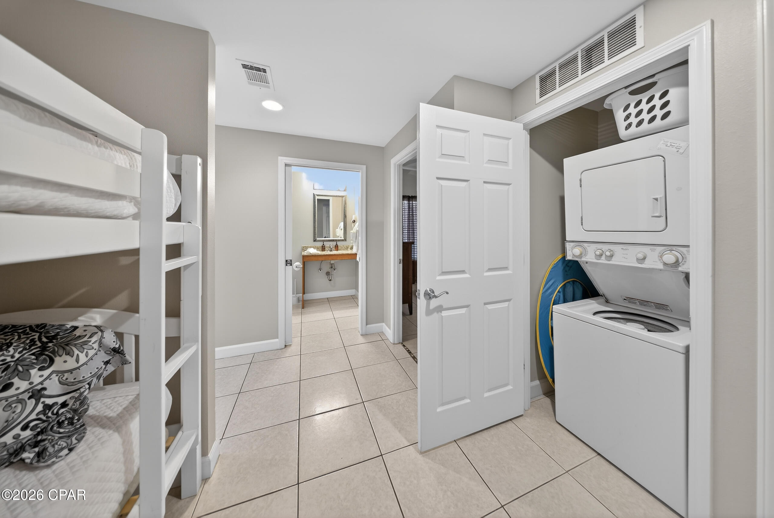 Splash Condo - Residential