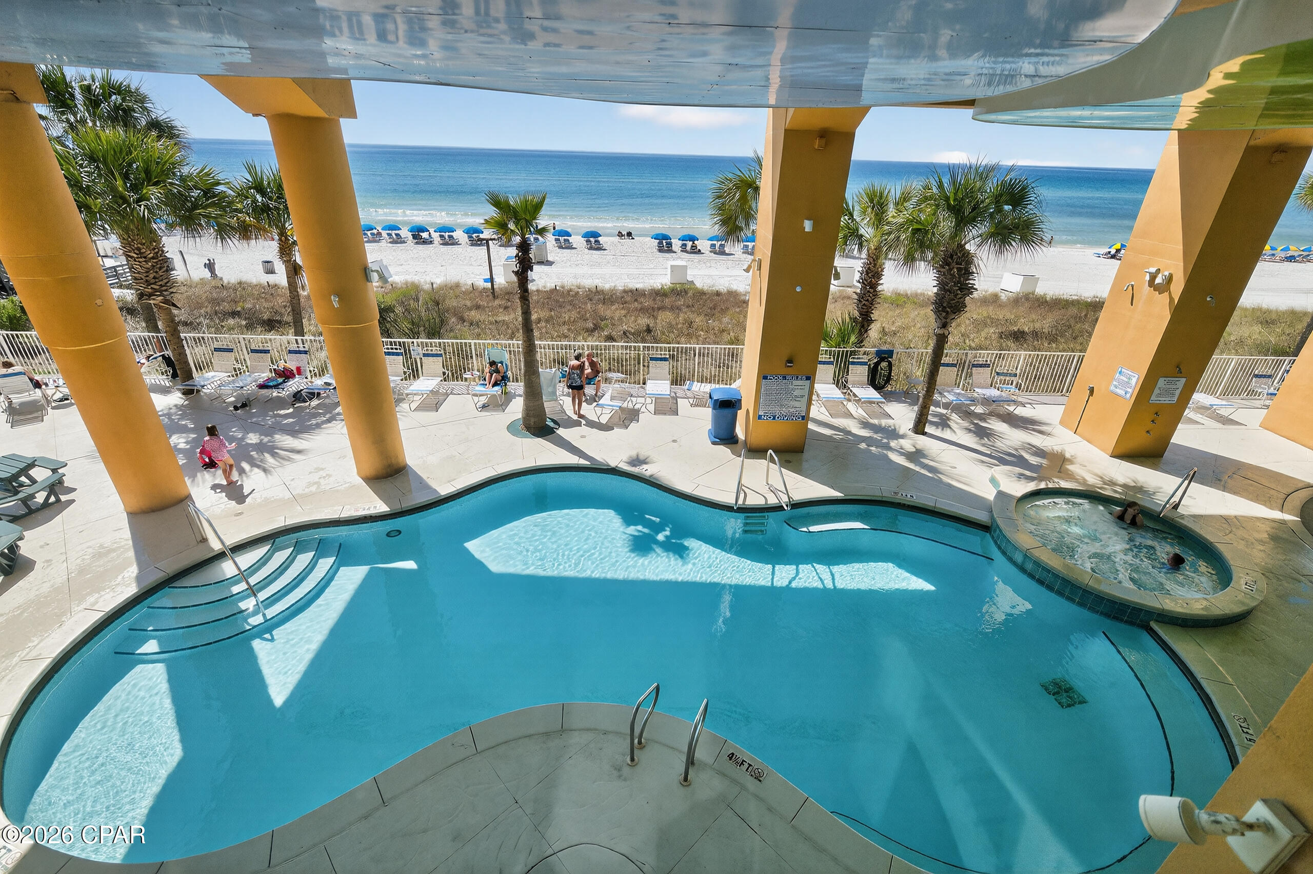Splash Condo - Residential