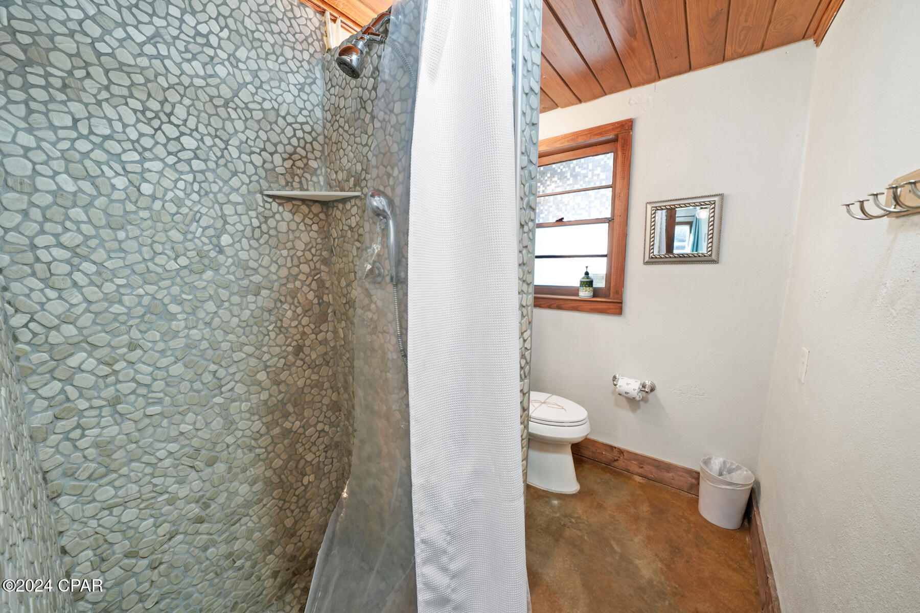 Laguna Beach Estates 1st Add - Residential