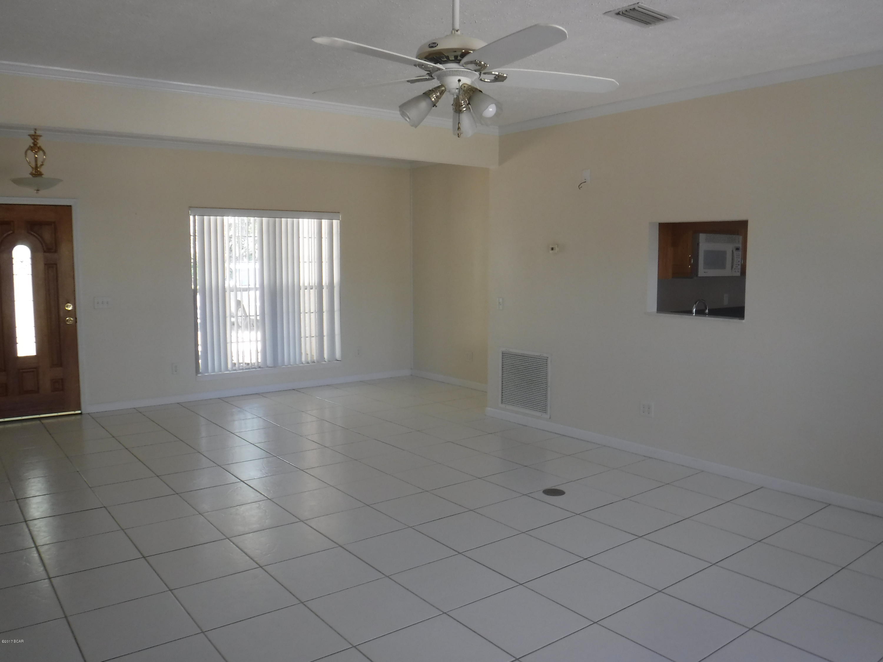 Baywood Shores Est Unit 4 - Residential Lease
