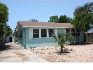Three Bedroom home with one bath, close to Beach. Newly painted, newer carpet, screened in porch with deck, Washer/dryer connections, ceiling fans, carpet in bedrooms tiled in living area. Shed and close to public transport. Small Pet Negotiable.