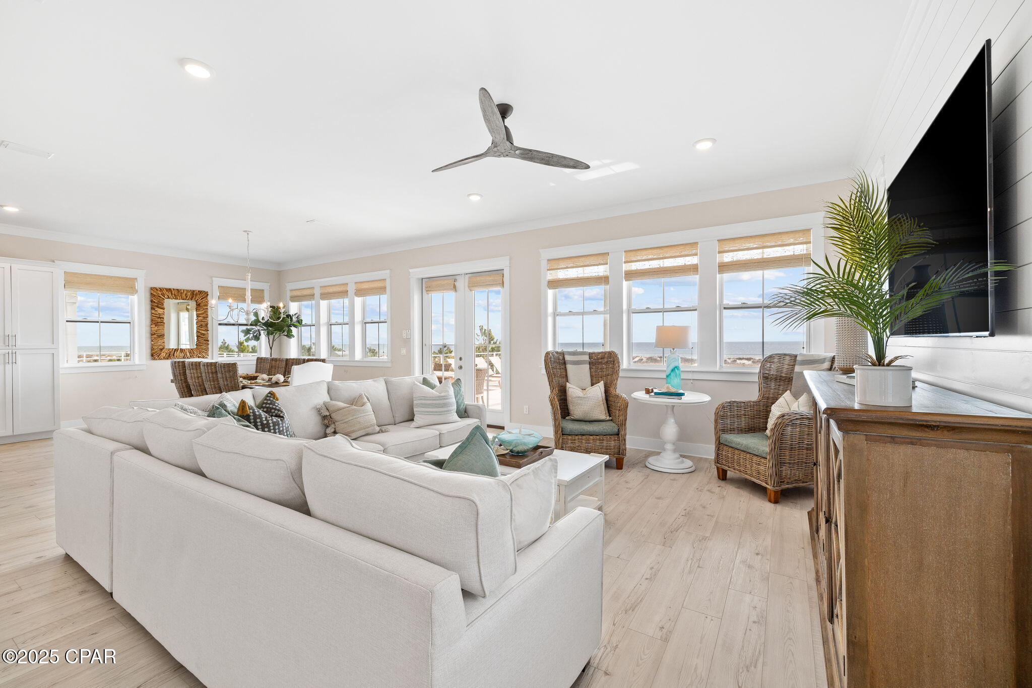 Villa Del Sol - Residential