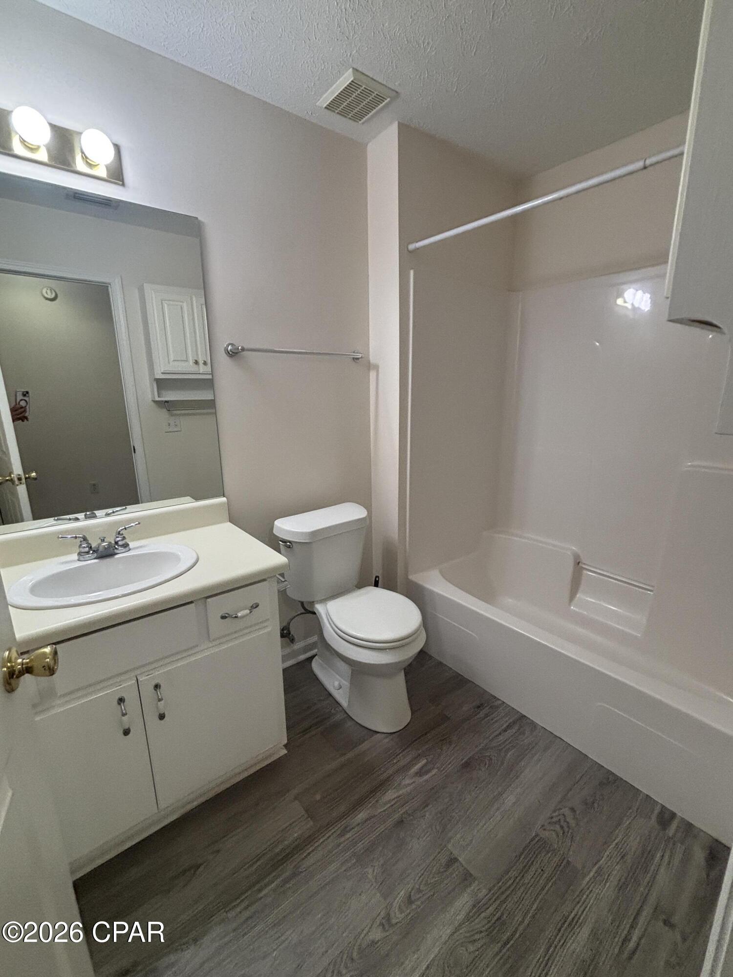 [No Recorded Subdiv] - Residential Lease