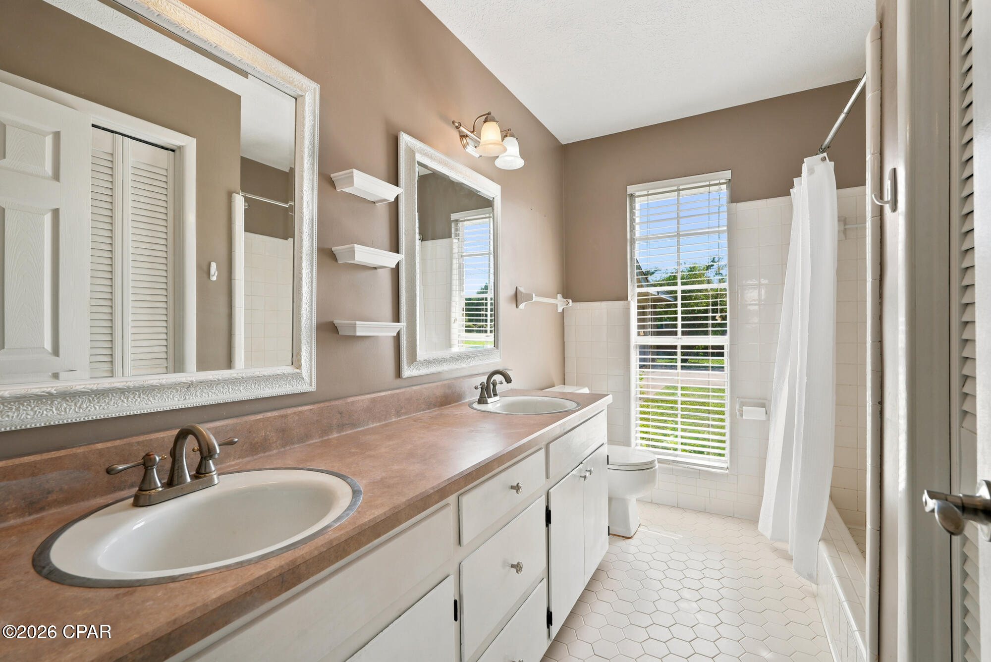 Kings Point - Residential