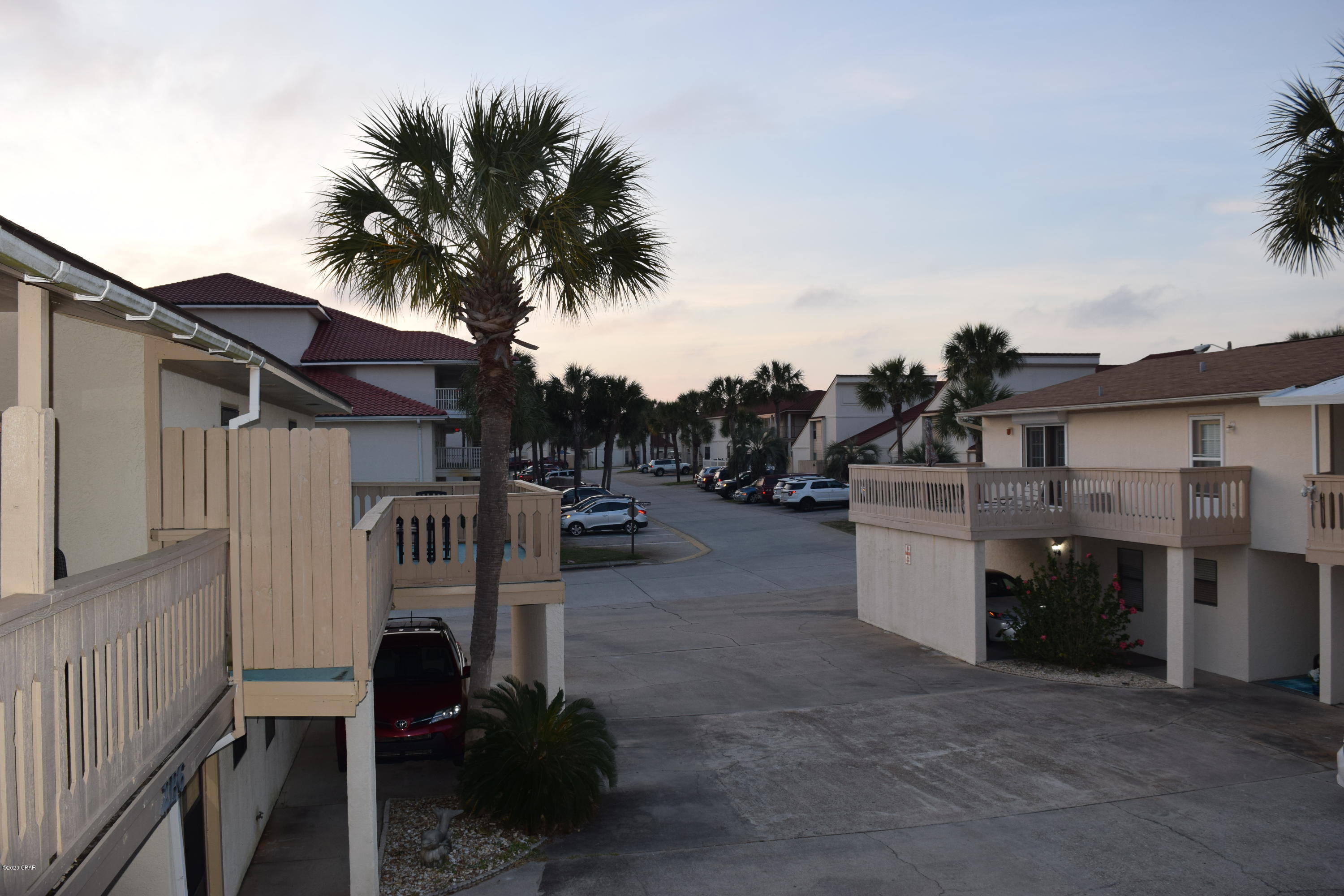 Horizon South Townhouses - Residential