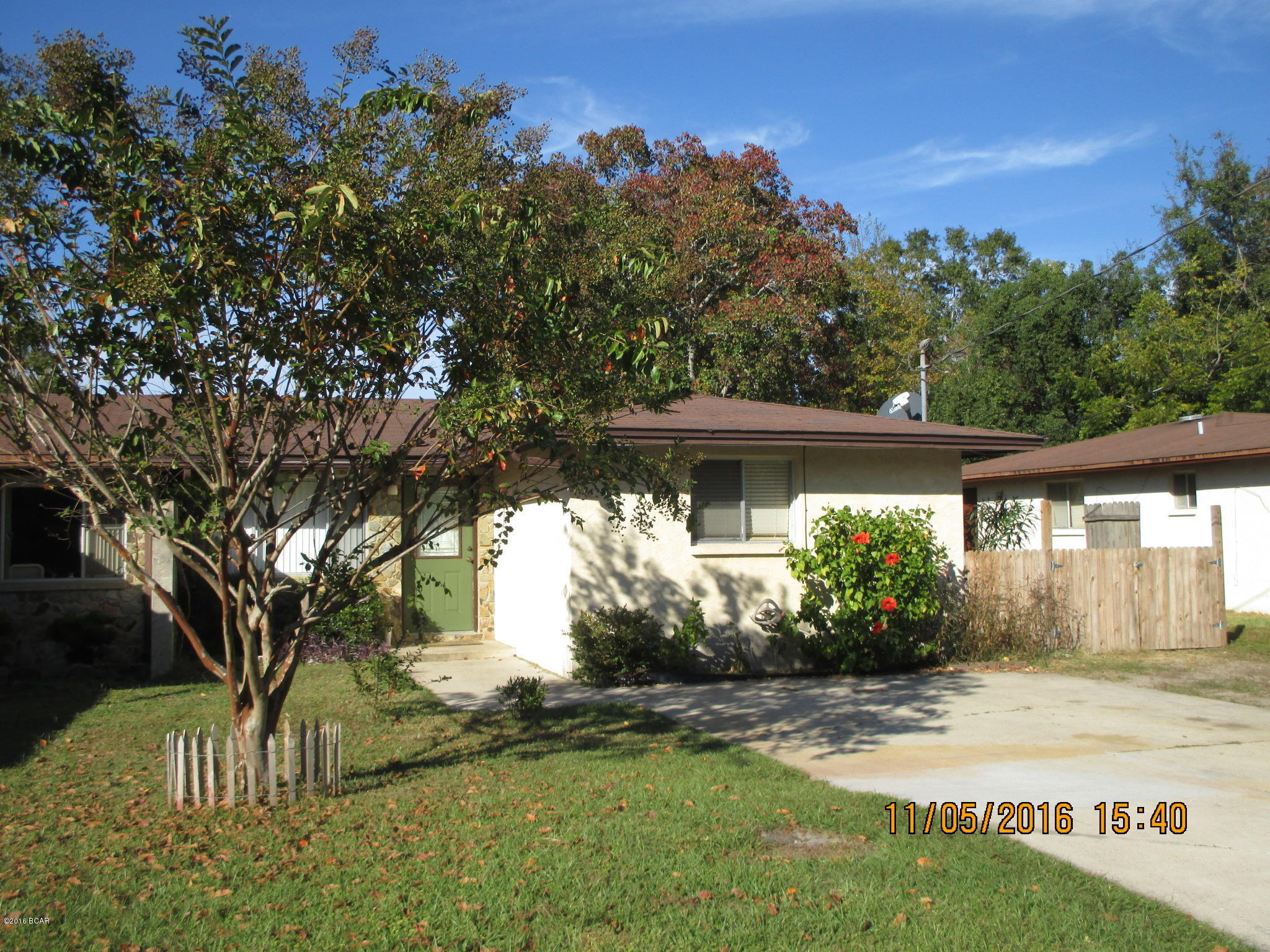 3/2 duplex close to Tyndall AFB. All property sizes and ages are approximate, please measure and/or verify if important. 

School assignments are subject to change, please check with Bay County for most accurate information.

Deposit is the same as the rent.

Pets allowed with owner approval and NON REFUNDABLE pet fee applies per pet.  Breed restrictions apply.    SMALL PETS ONLY