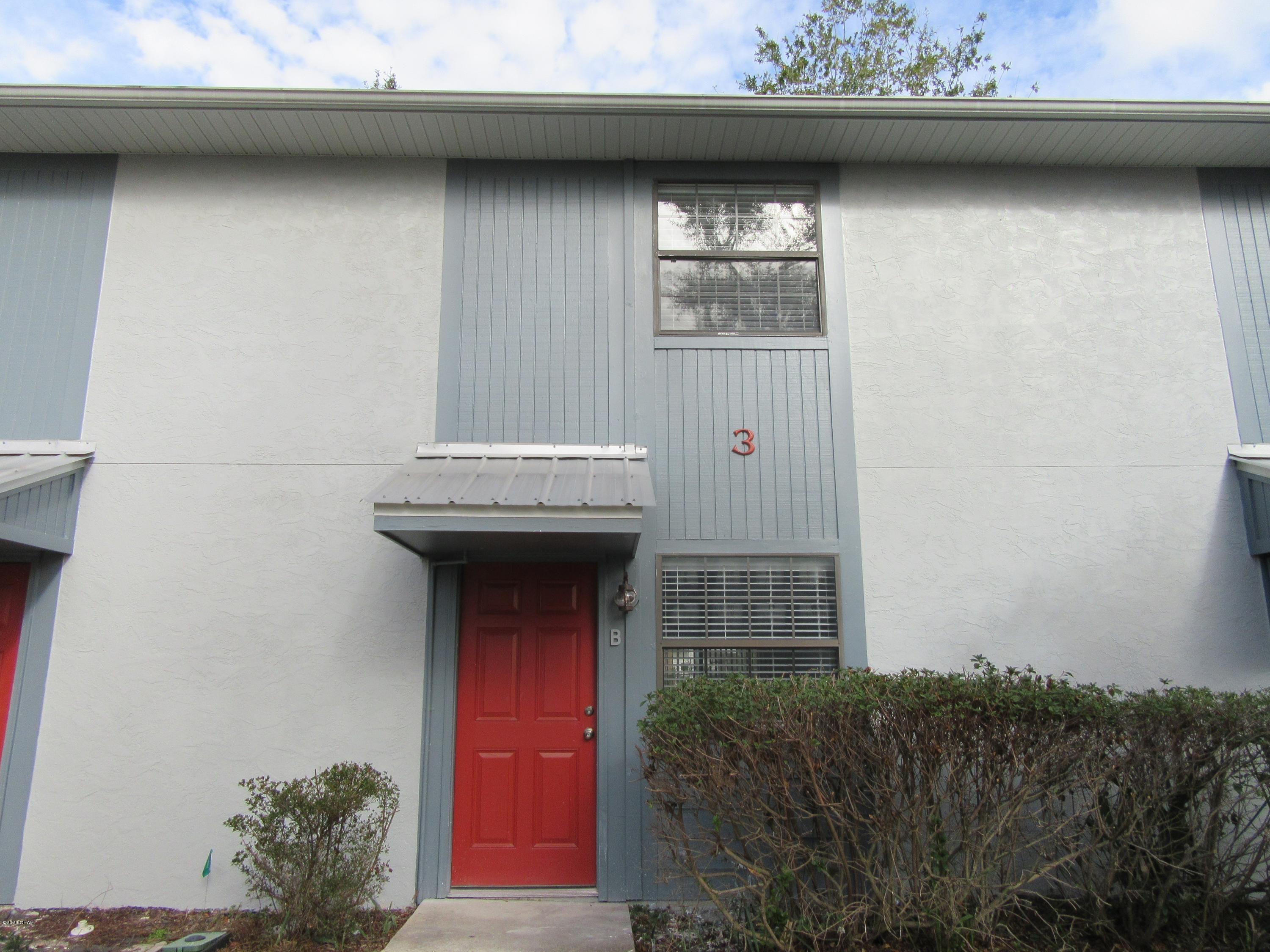 RECENTLY REMODELED 2 Bedroom 1.5 Bath Town house located in Historic St Andrews. Close to shopping and dinning and walking distance to St . Andrews bay. Washer and dryer hookups. All property sizes and ages are approximate, please measure and/or verify if important.

School assignments are subject to change, please check with Bay County for most accurate information. Deposit is the same as the rent. Pets NOT Allowed!