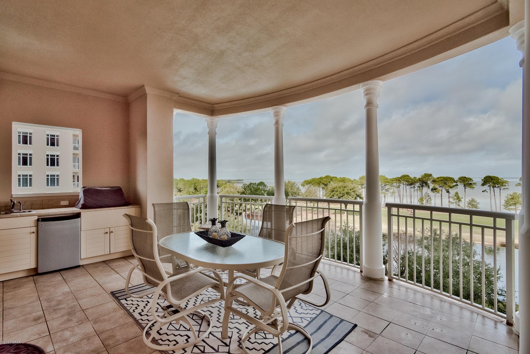 One Water Place At Kelly Plantation - Residential