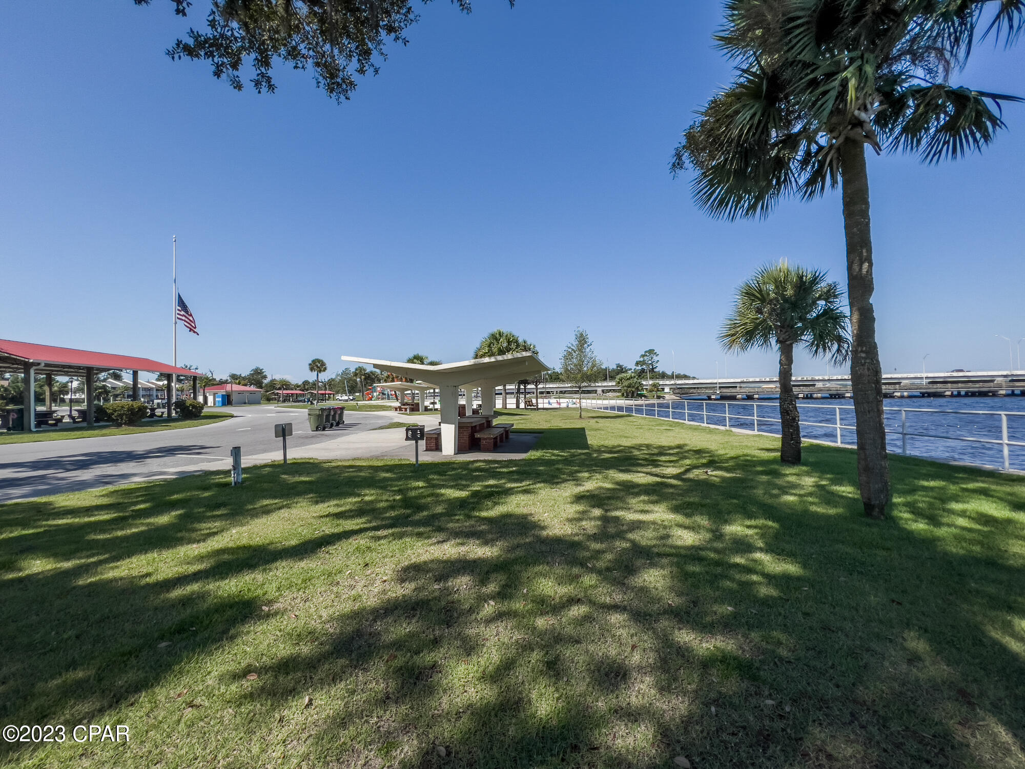 Bay Park Manor - Residential