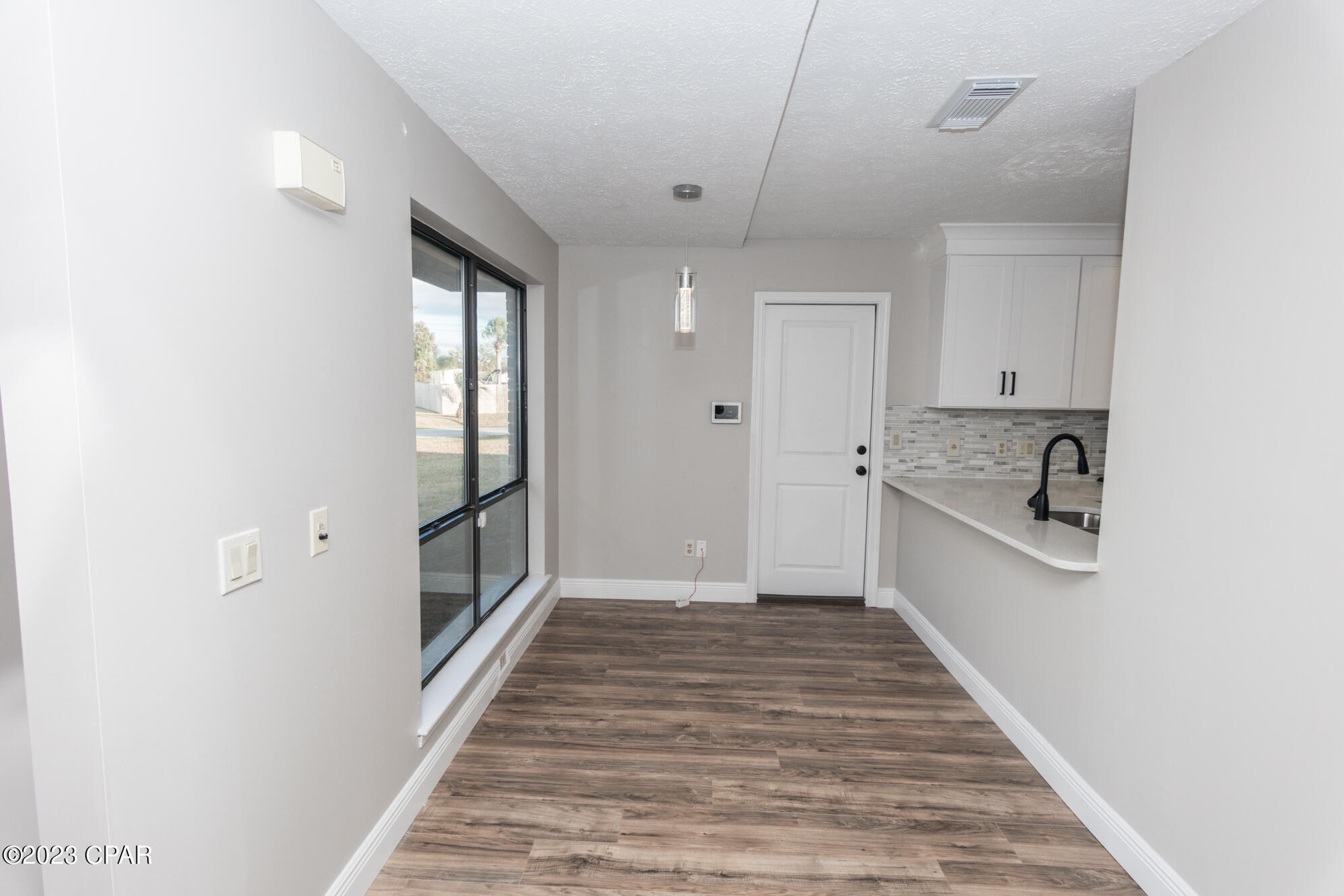 Bay Park Manor - Residential