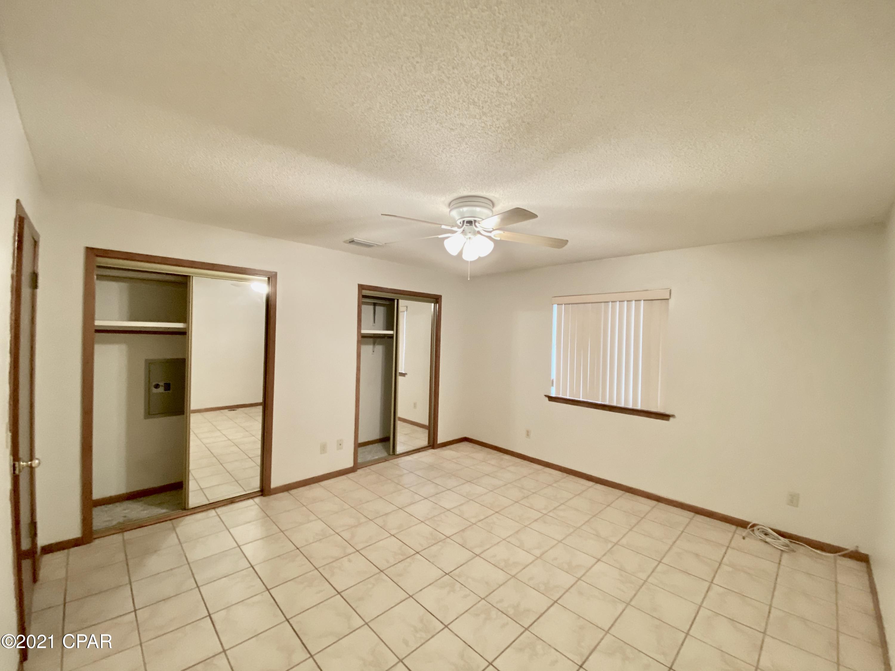 [No Recorded Subdiv] - Residential Lease