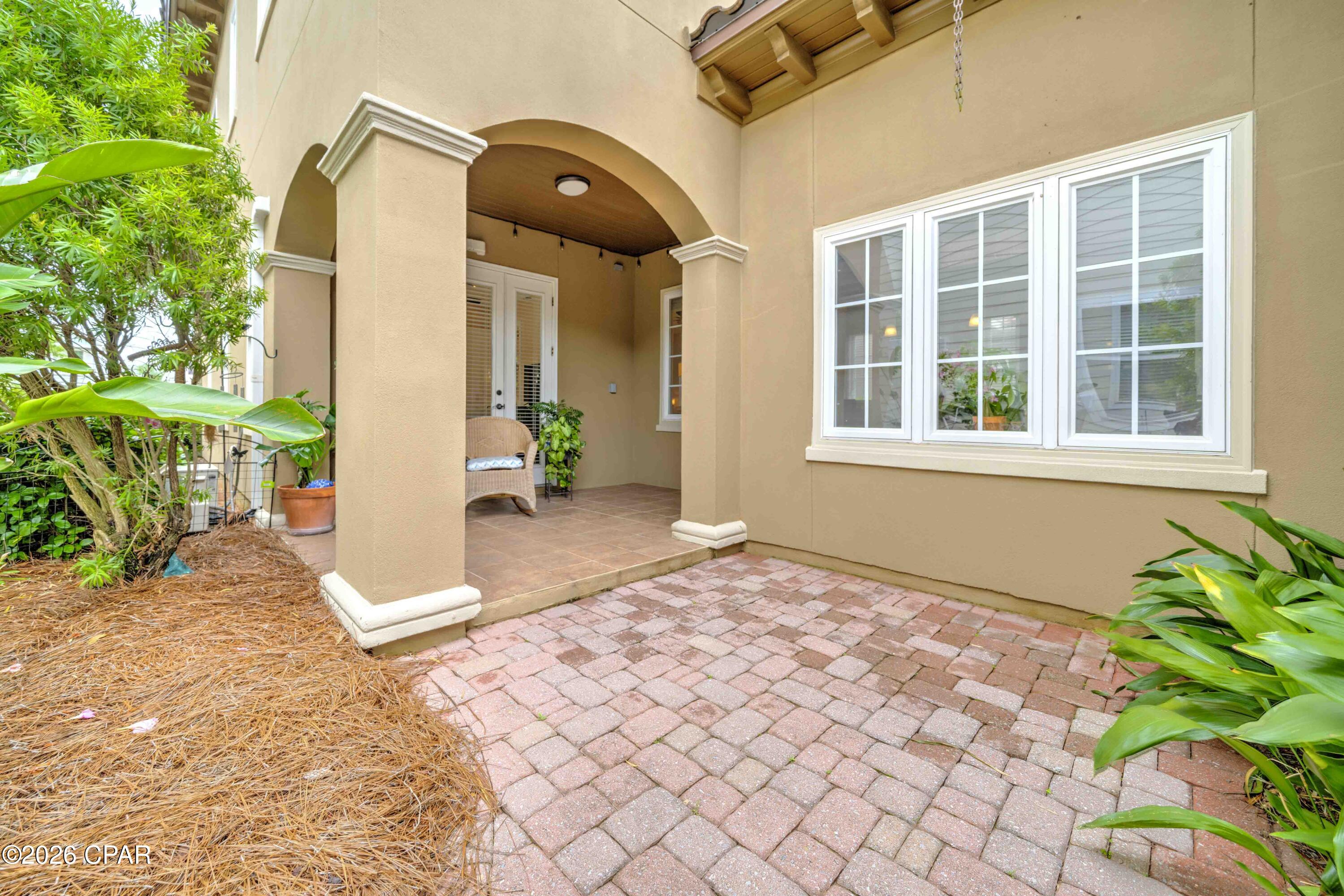 Magnolia Bay Club - Residential