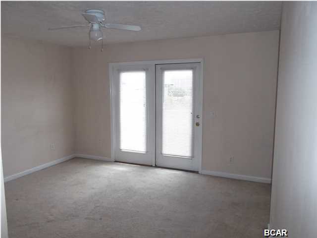 Palm Cove Phase II - Residential Lease