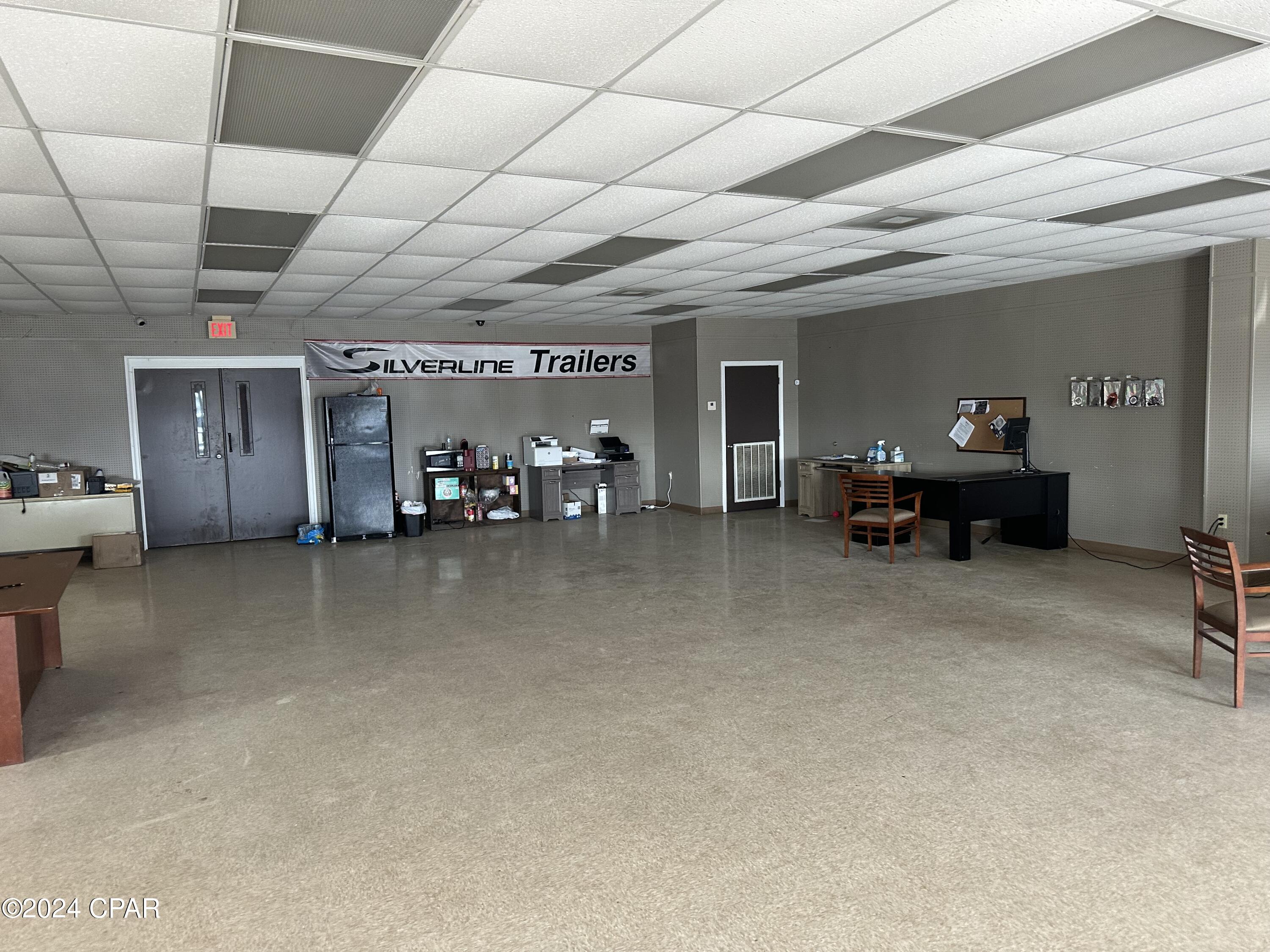 [No Recorded Subdiv] - Commercial Sale
