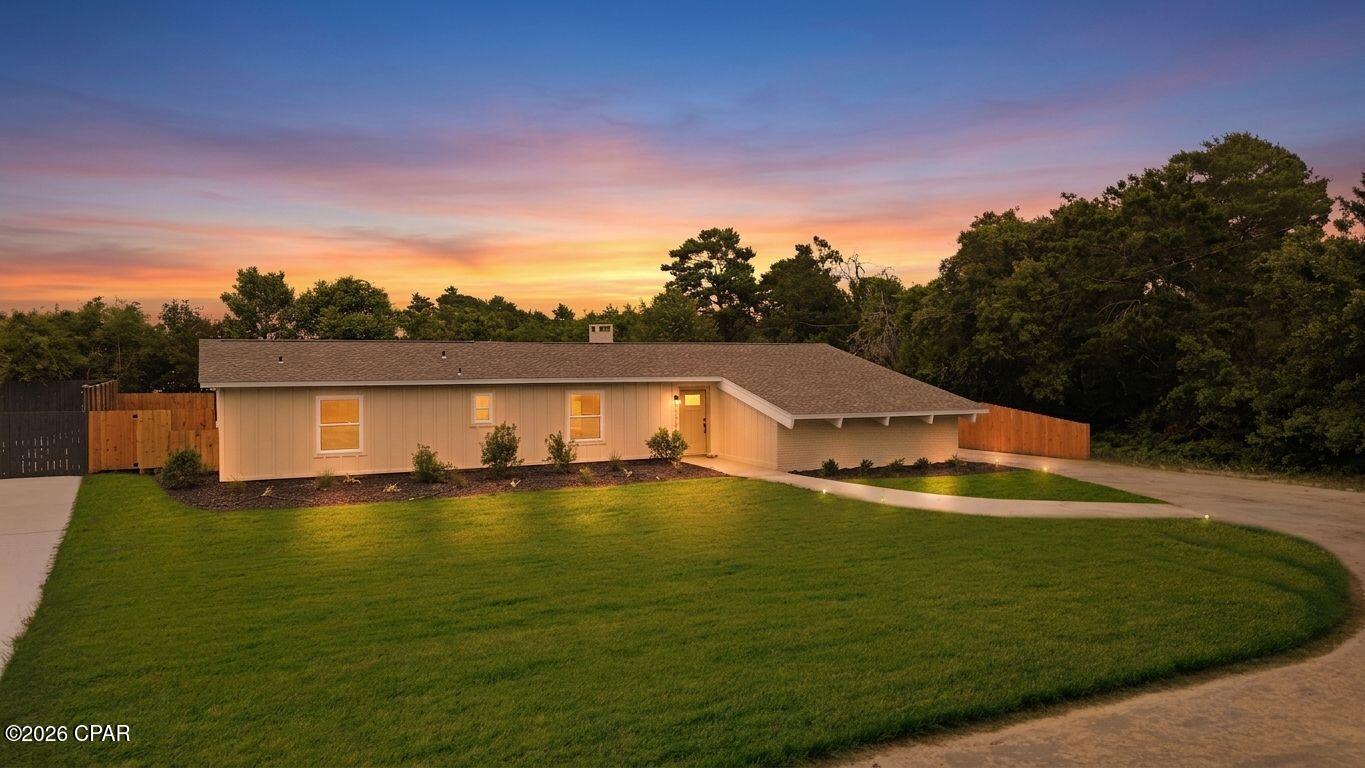 Diamond Head-Lakeside - Residential