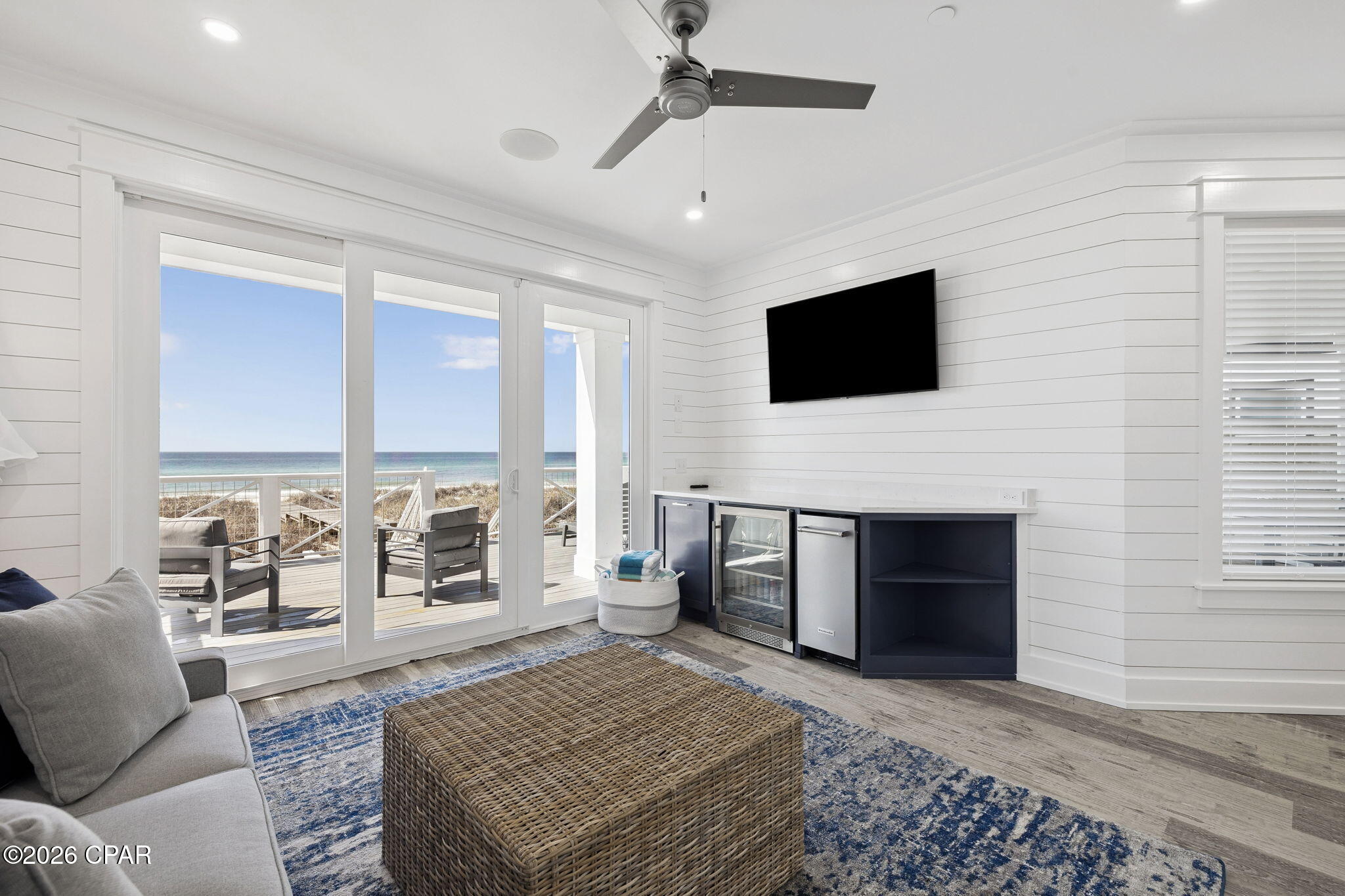 Lullwater Beach - Residential