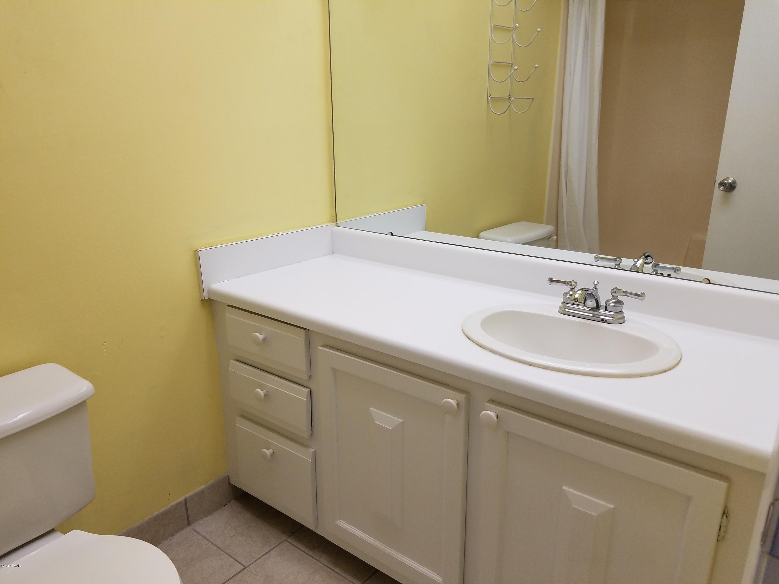 Palisades Condo Ph 1 - Residential Lease